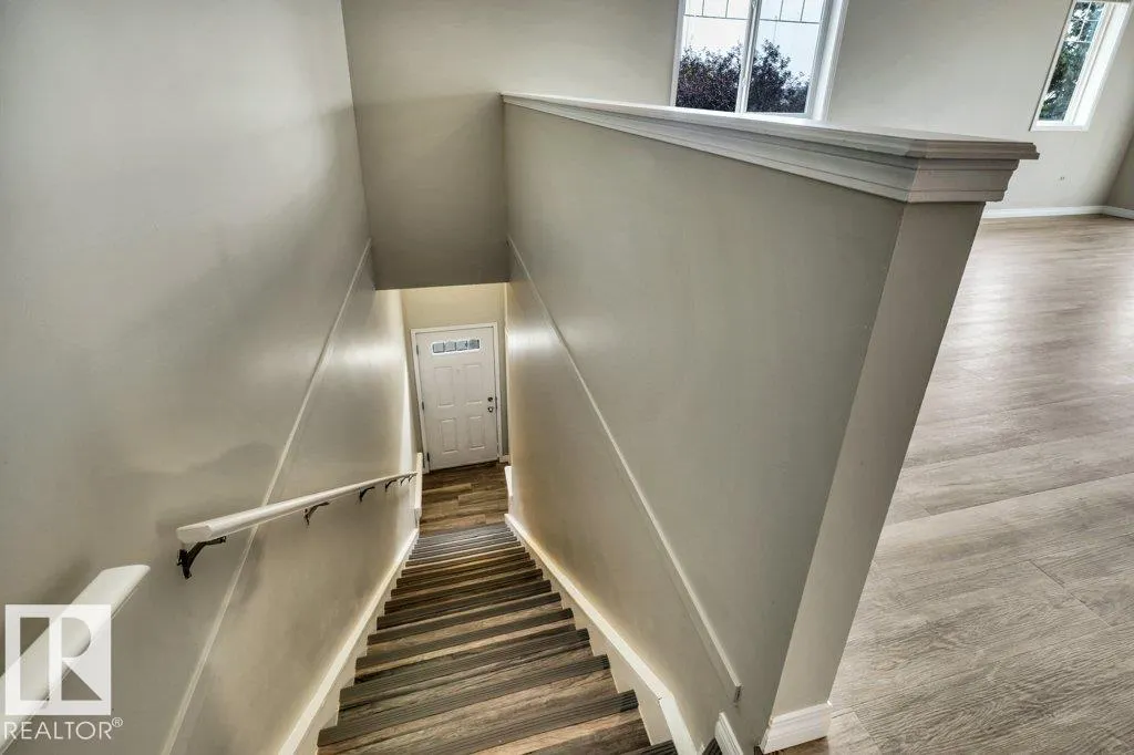 79 Bellerose Drive