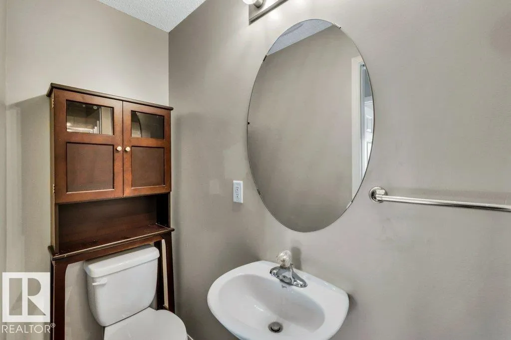 79 Bellerose Drive