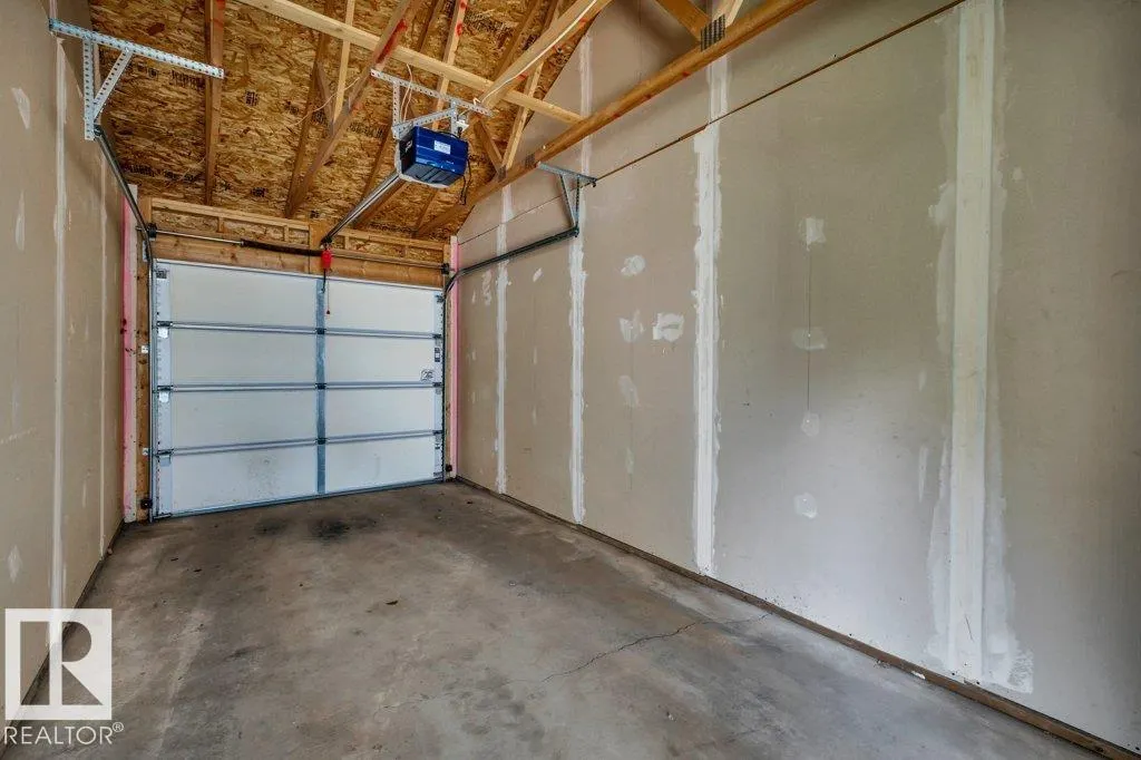 79 Bellerose Drive