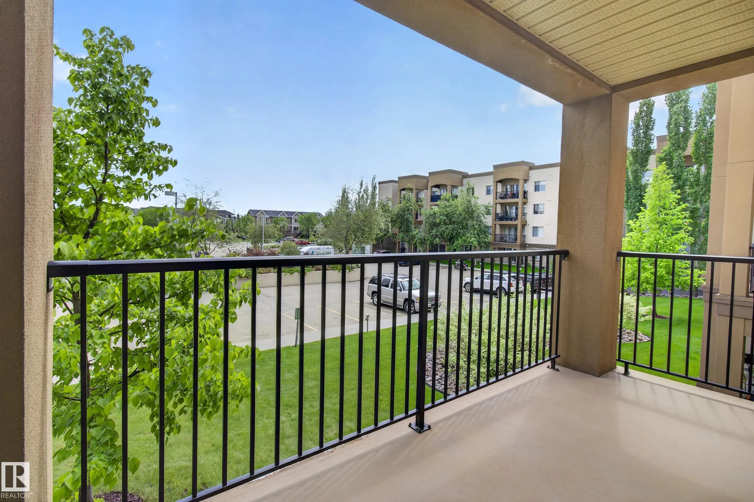 400 PALISADES WAY