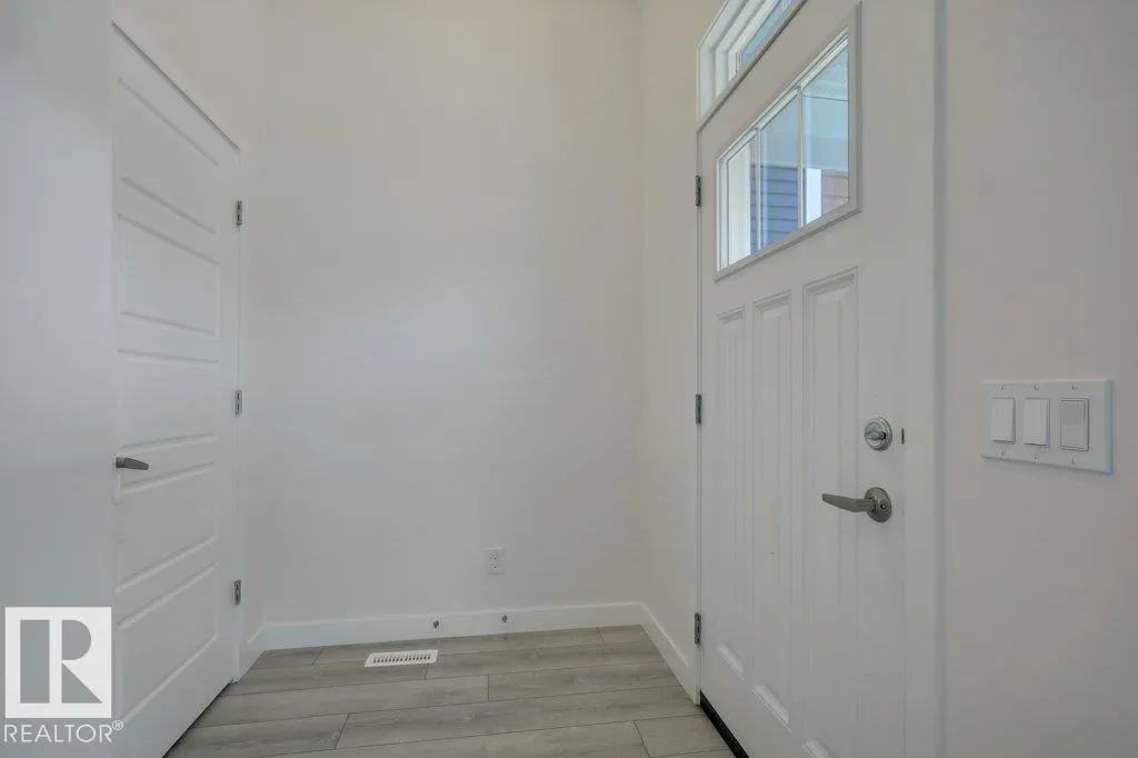 114 STONEHOUSE Way