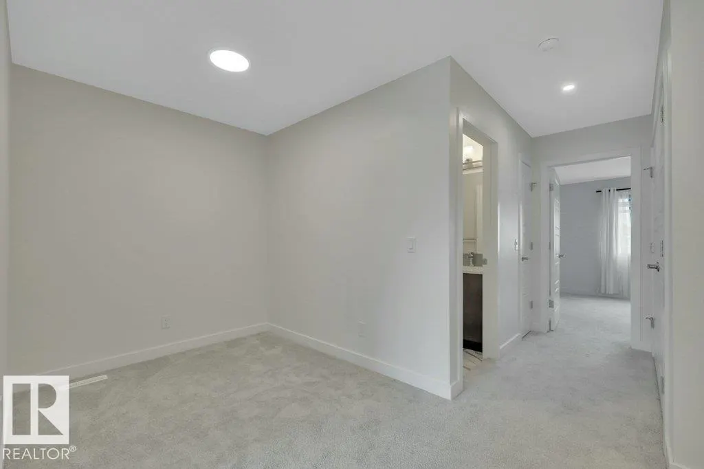 114 STONEHOUSE Way