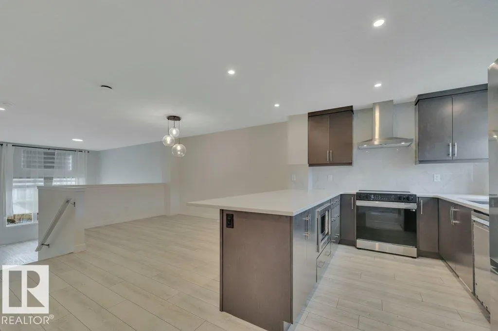 114 STONEHOUSE Way