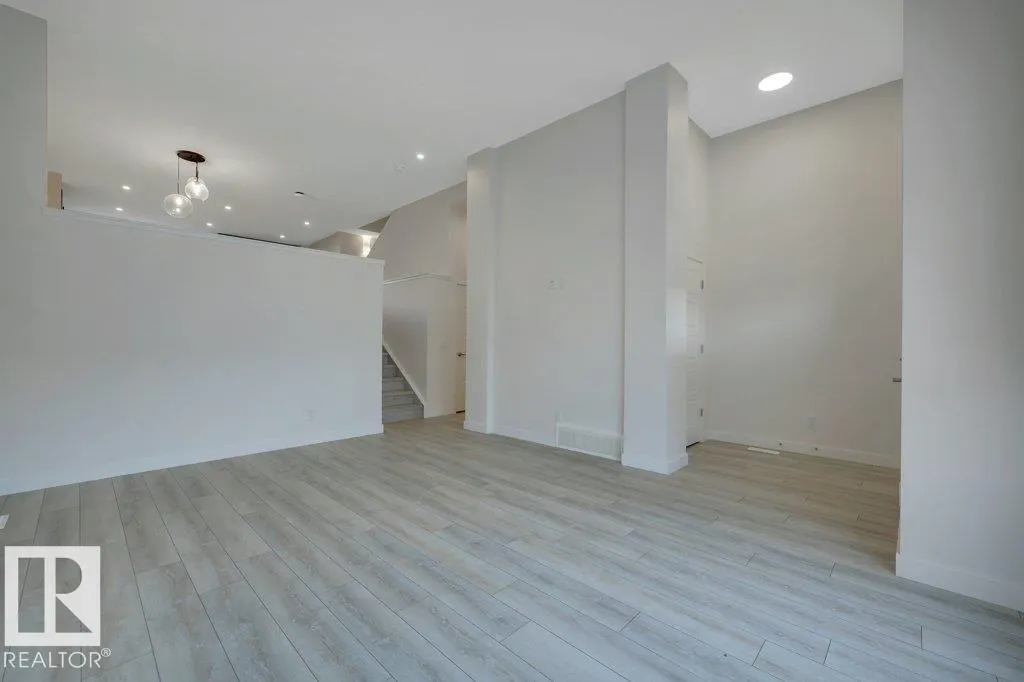 114 STONEHOUSE Way