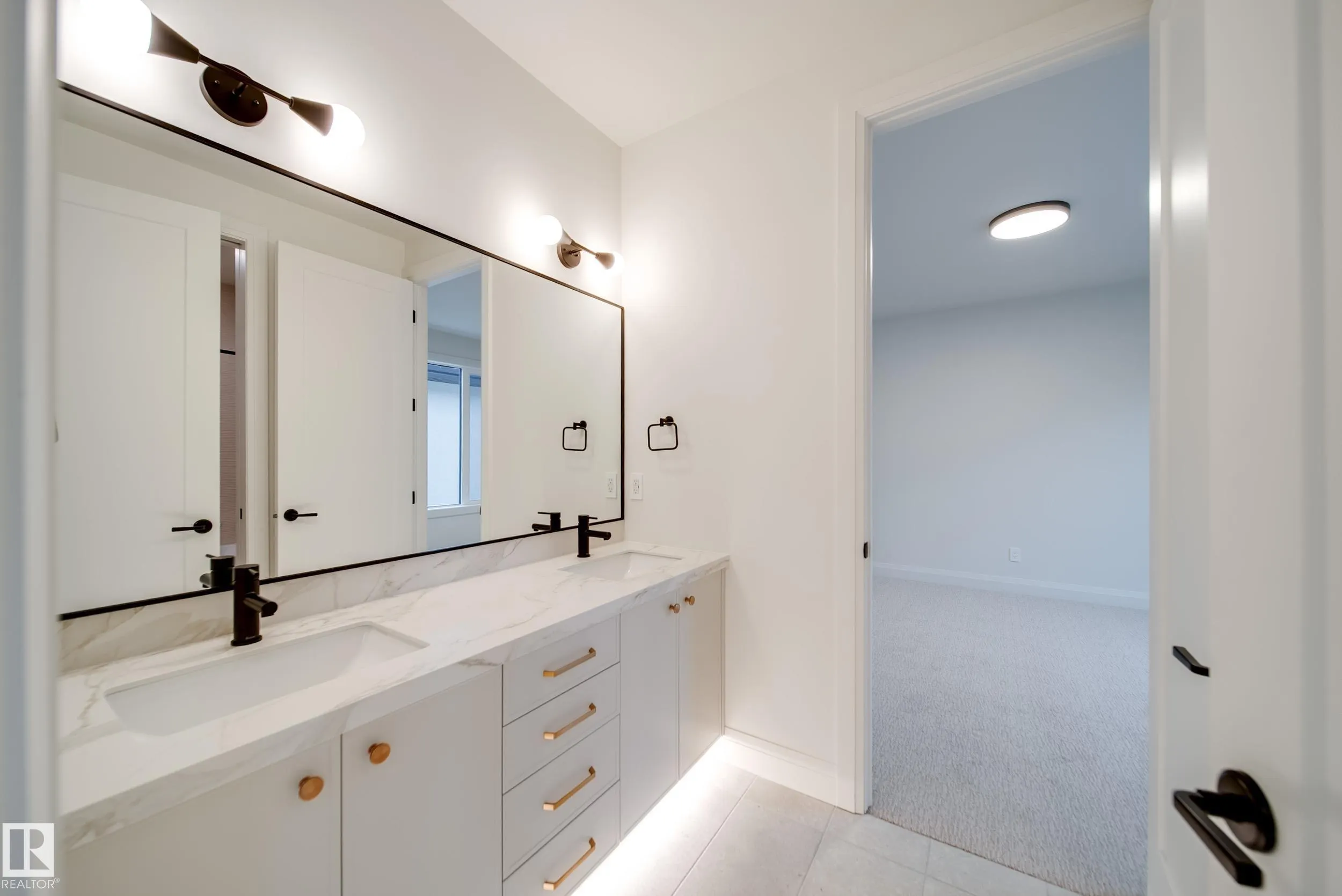 5605 CAUTLEY Cove