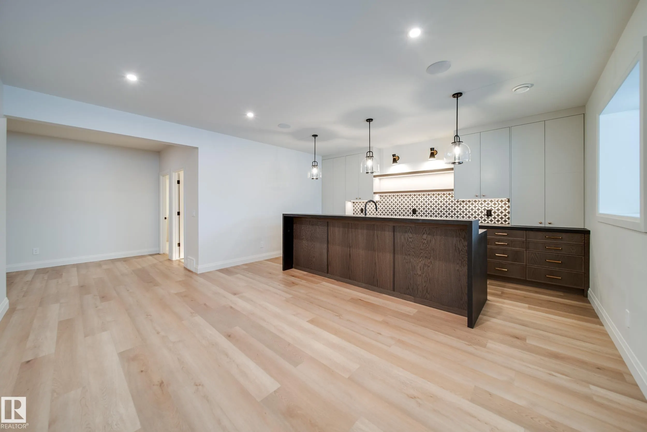 5605 CAUTLEY Cove