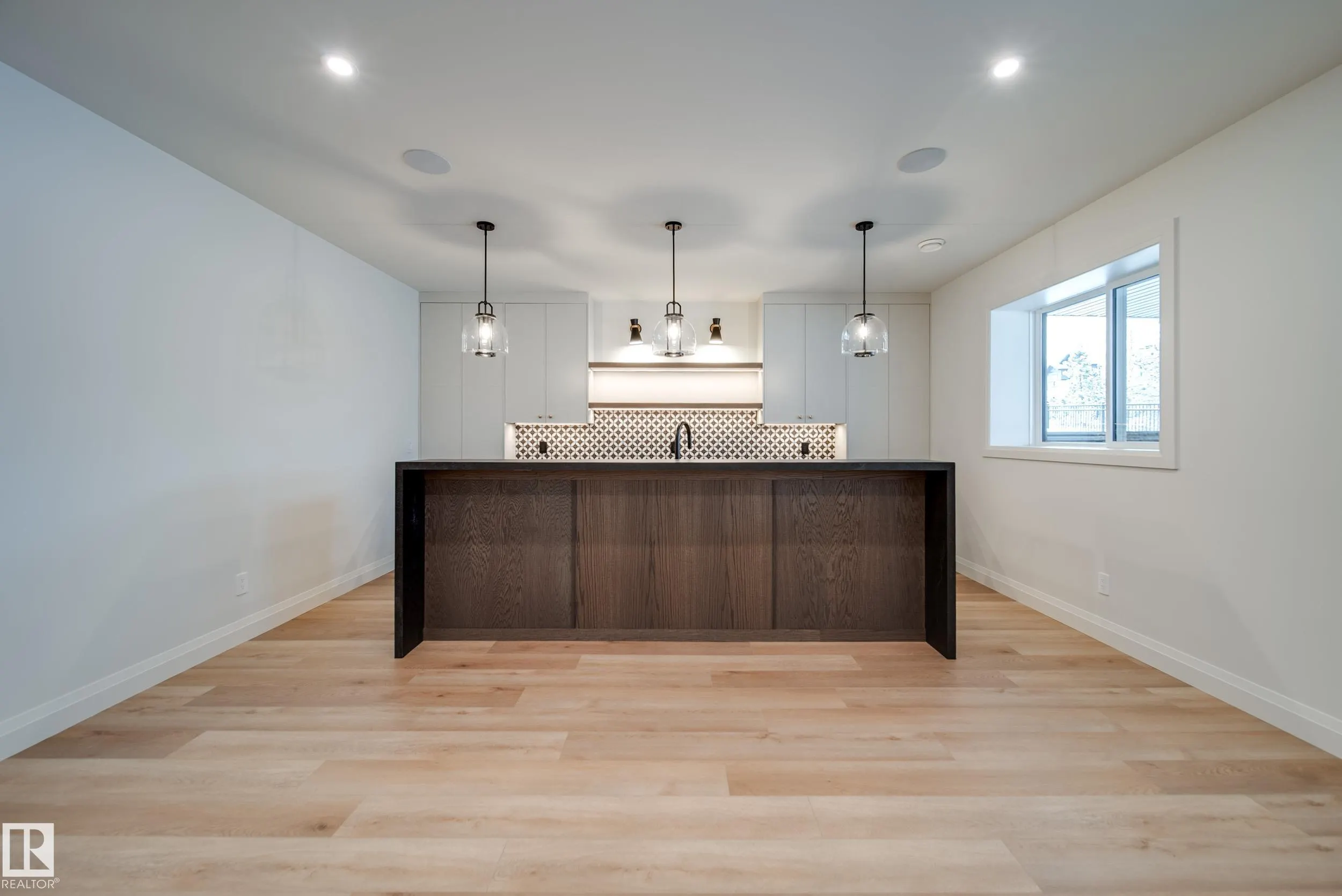 5605 CAUTLEY Cove