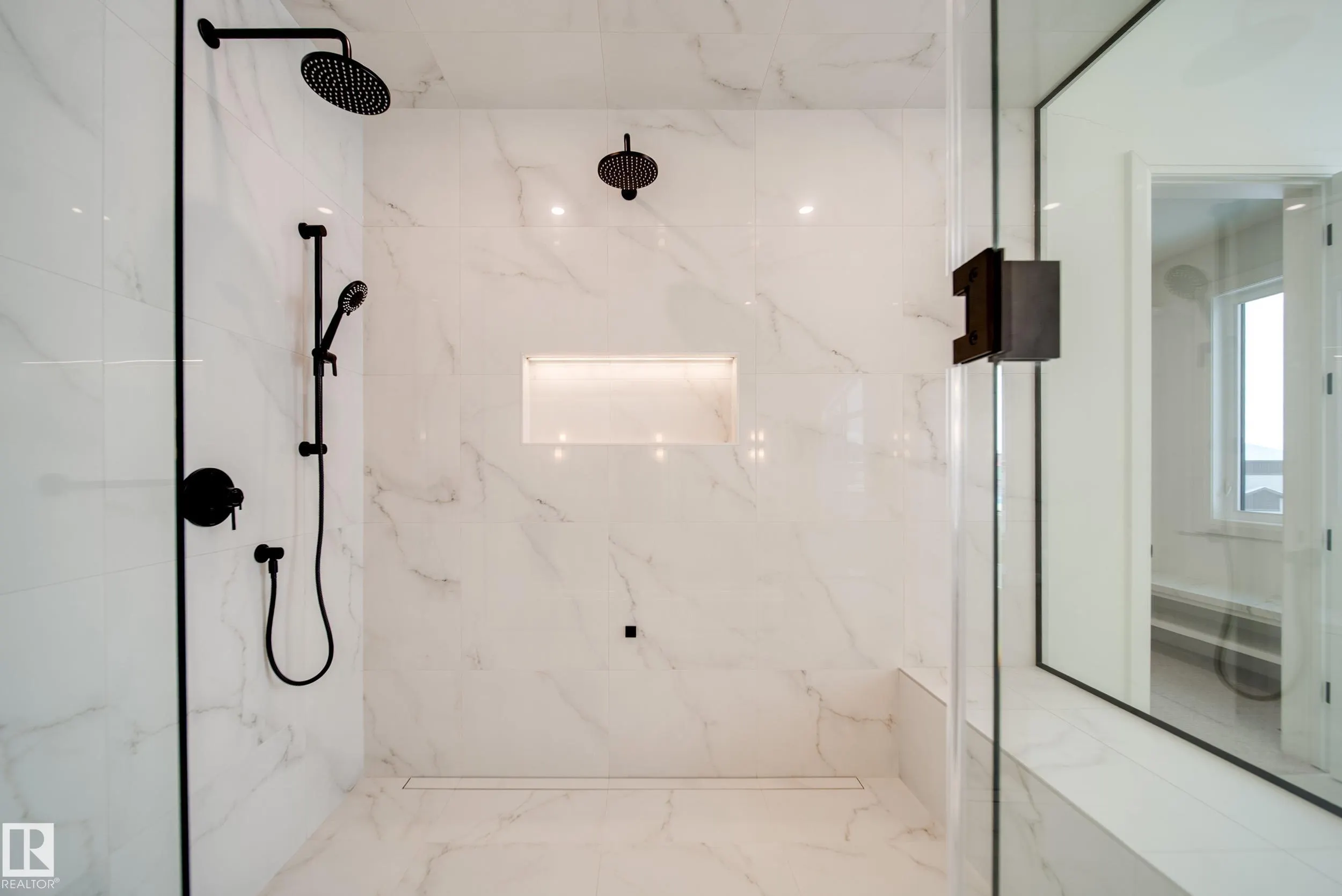 5605 CAUTLEY Cove