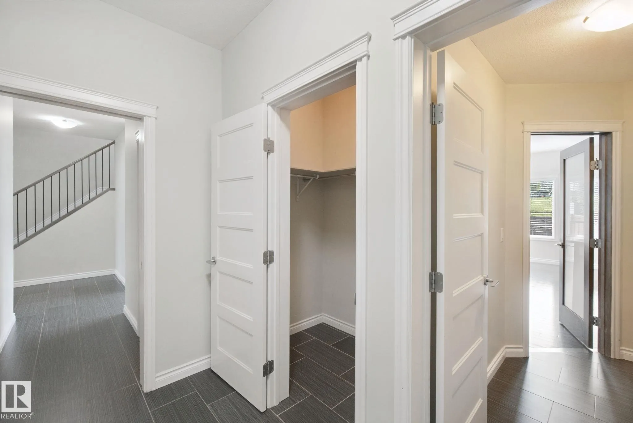 51 VIVIAN Way