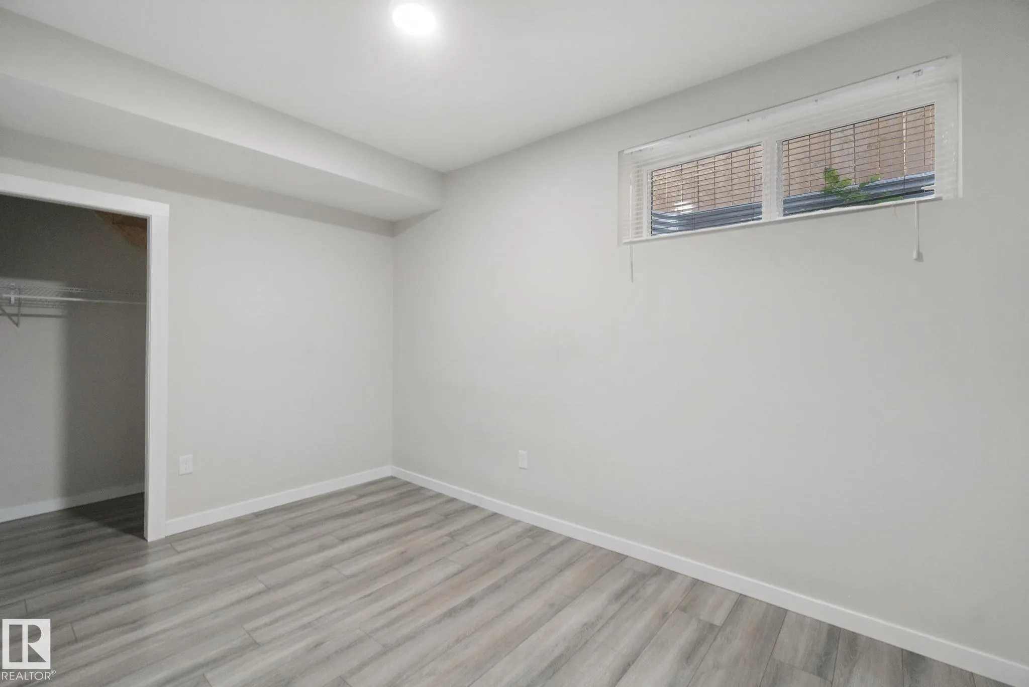 51 VIVIAN Way