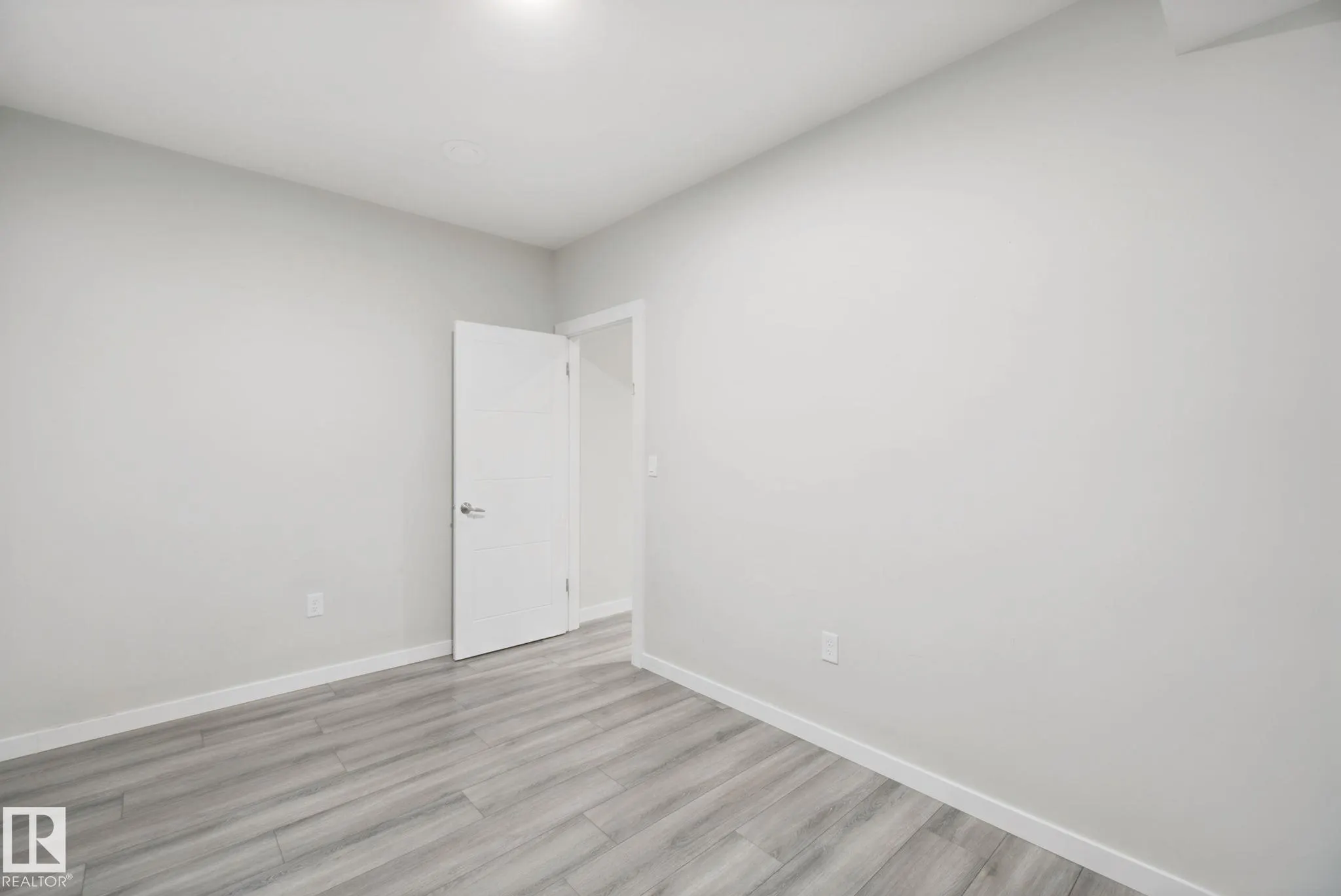 51 VIVIAN Way