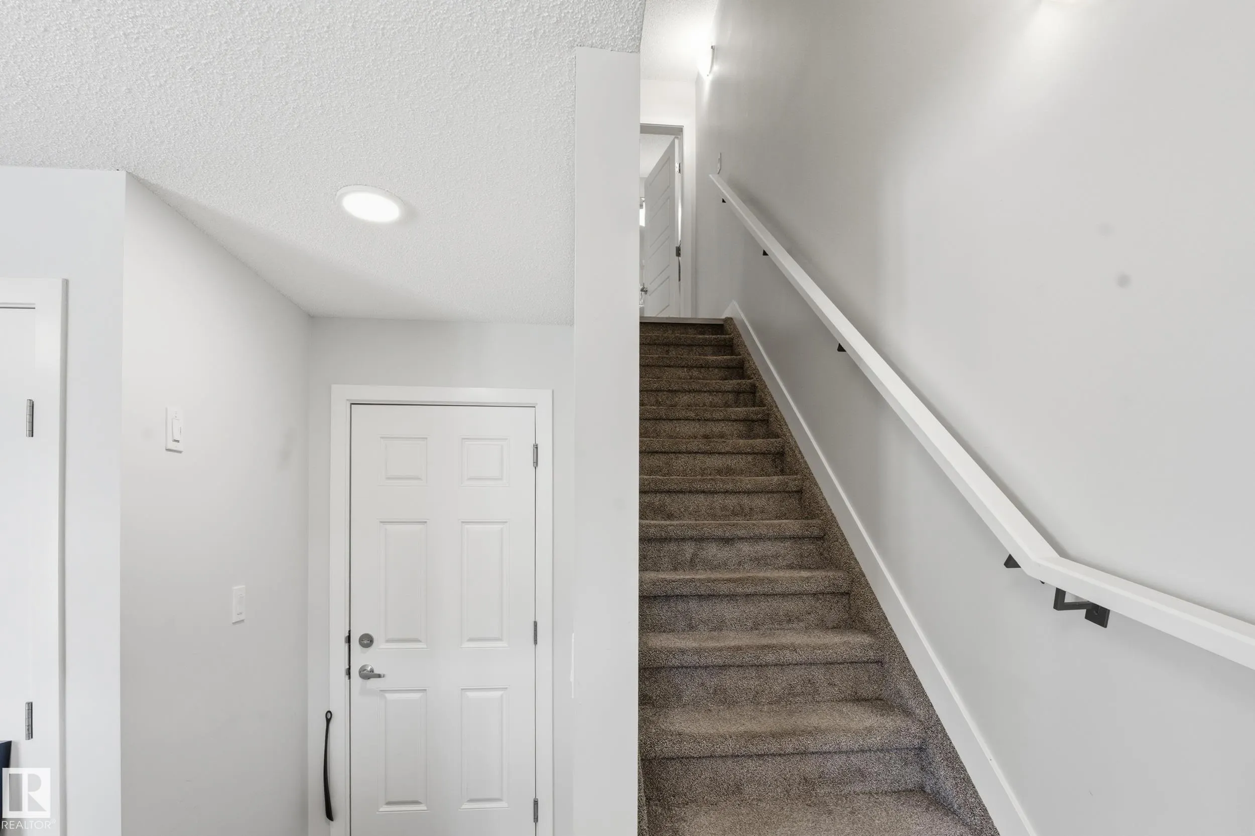 2905 141 Street