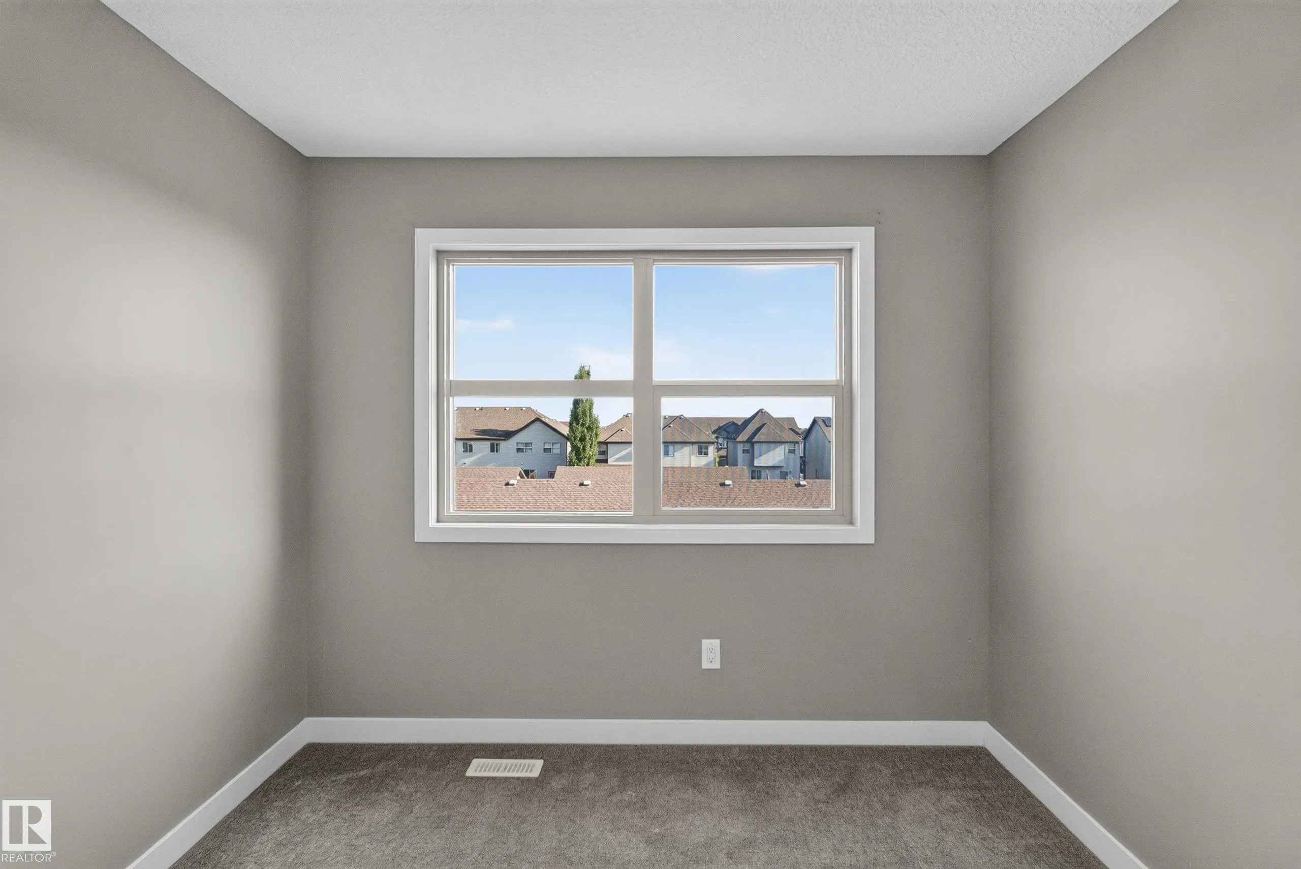 30 GREENBURY Close