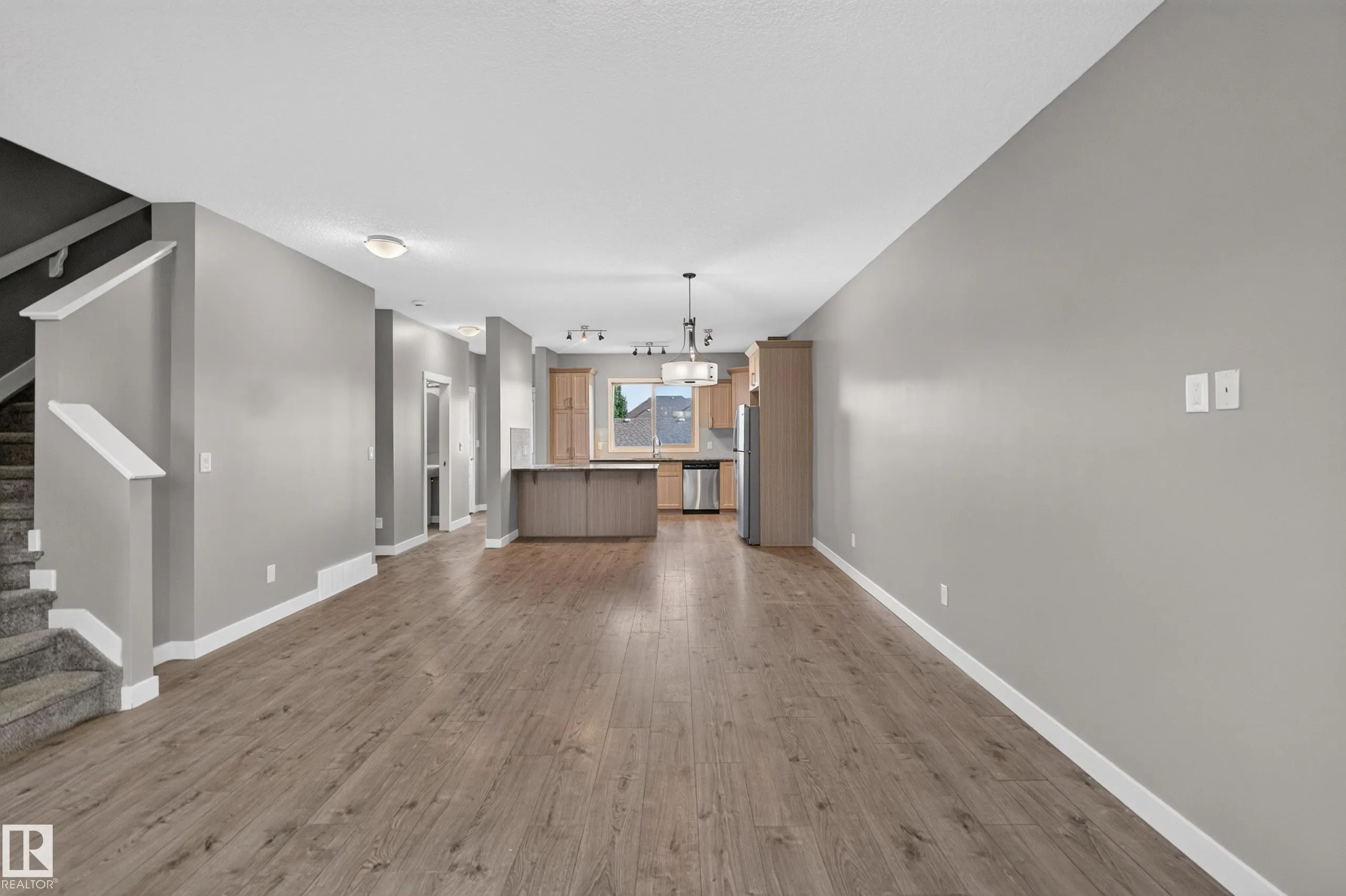30 GREENBURY Close