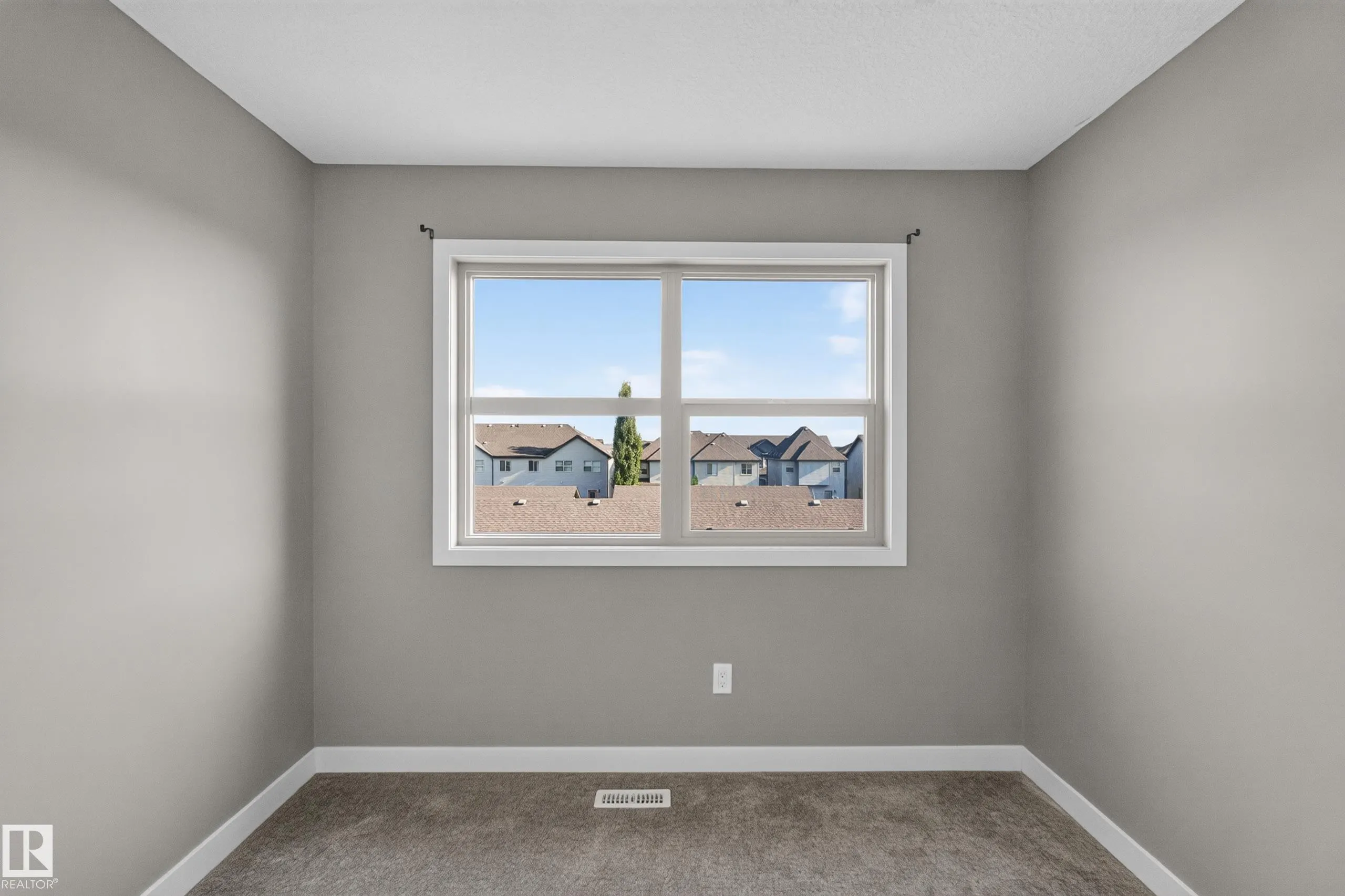 30 GREENBURY Close