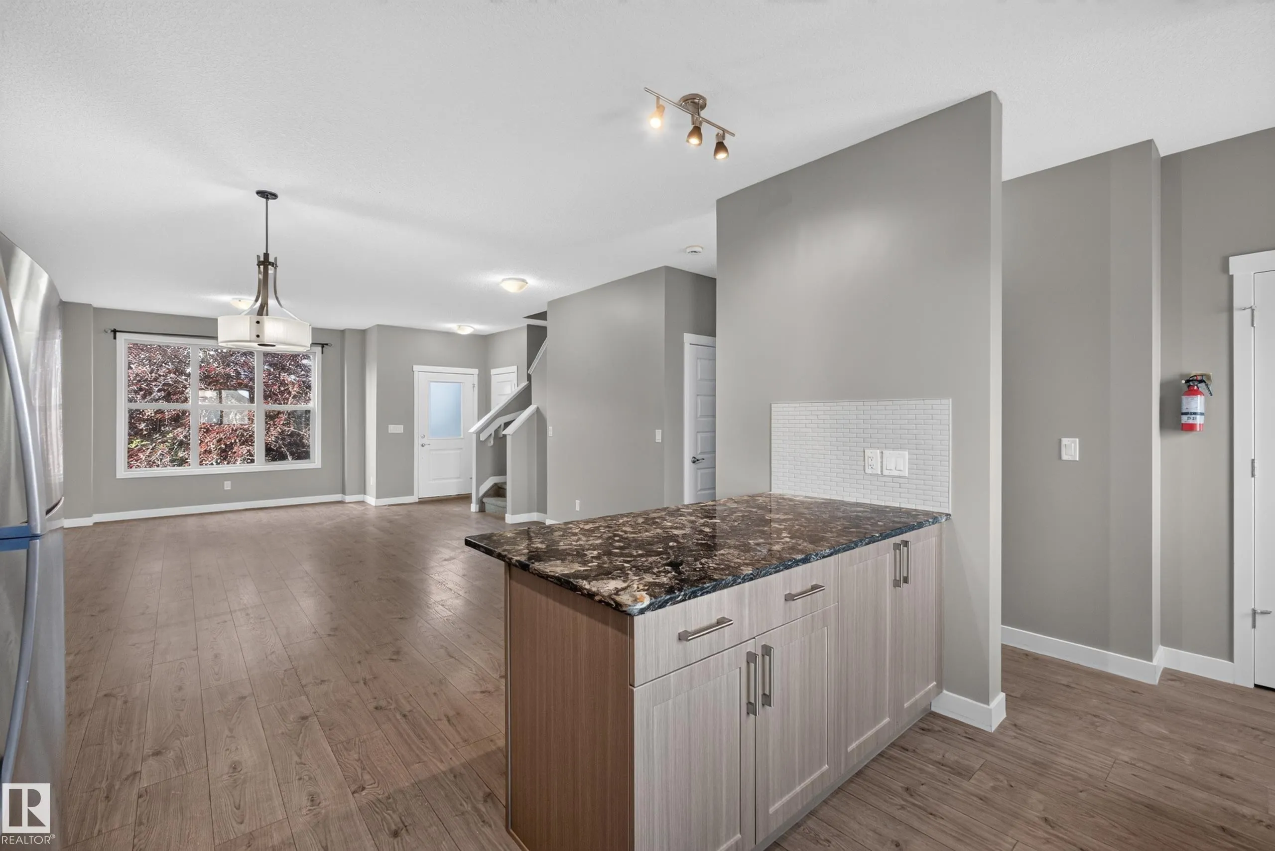 30 GREENBURY Close