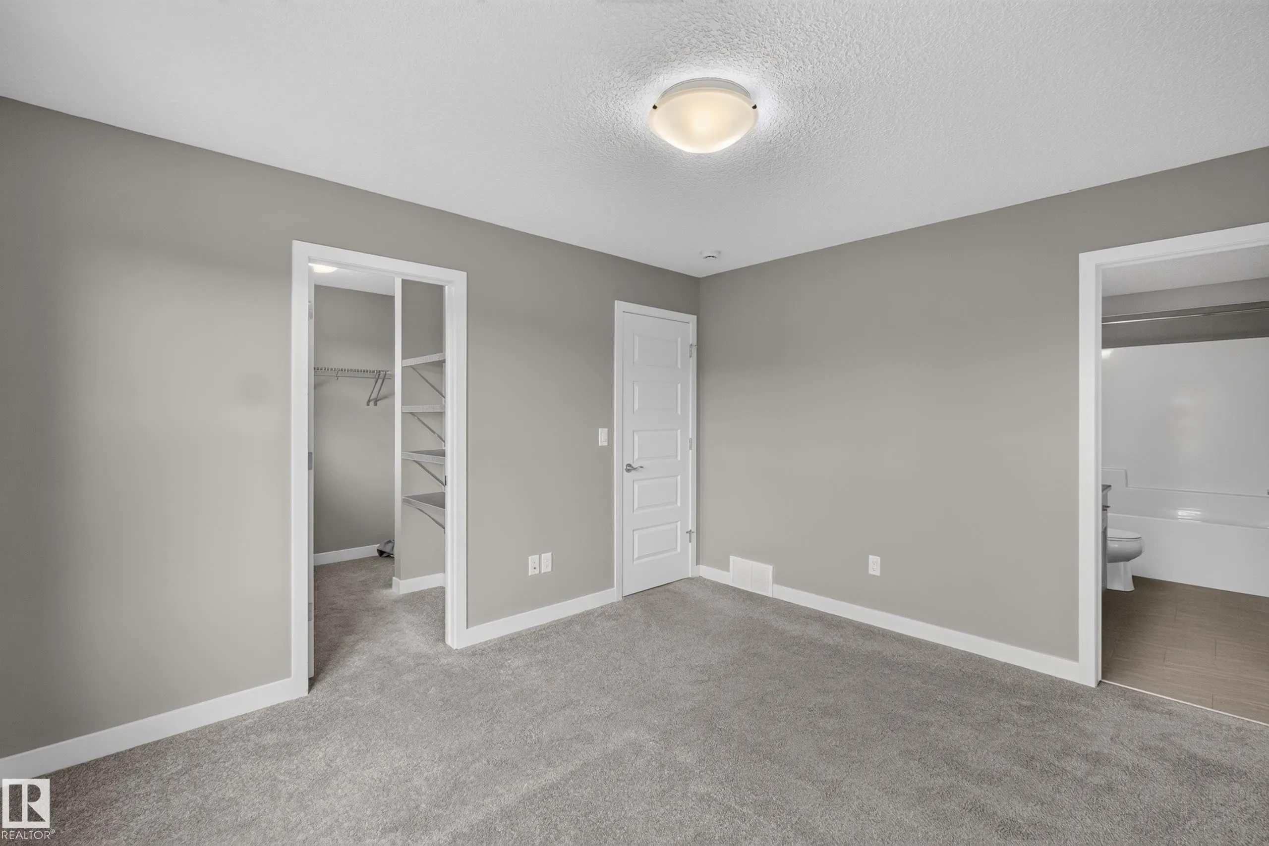 30 GREENBURY Close