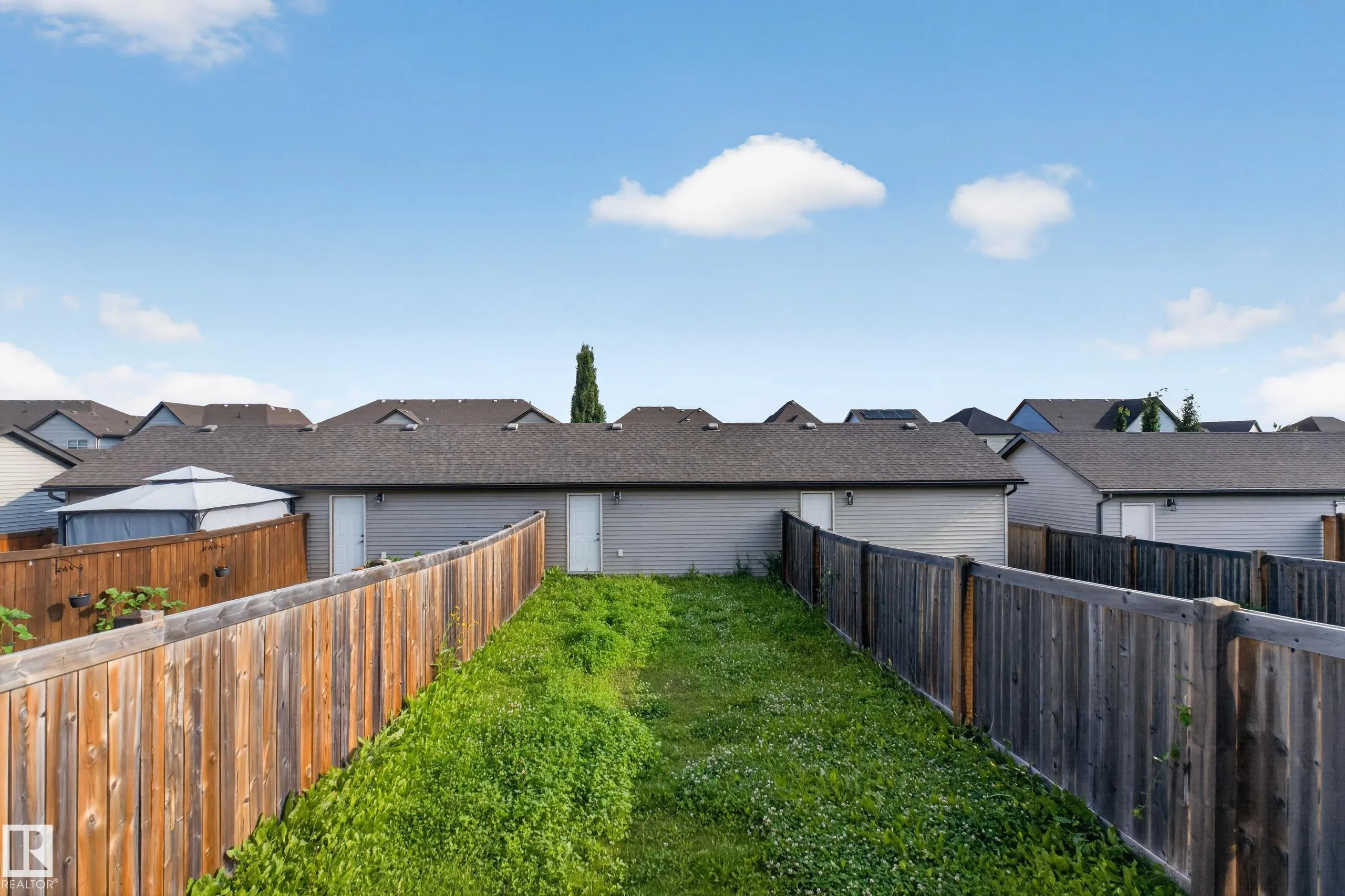 30 GREENBURY Close