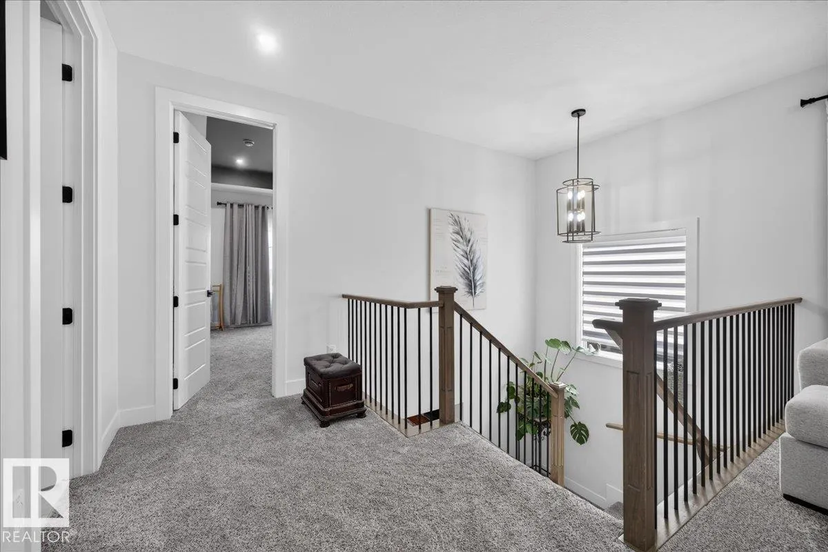 129 STARLING Way