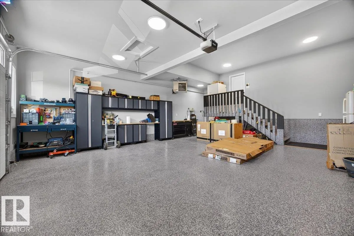 129 STARLING Way