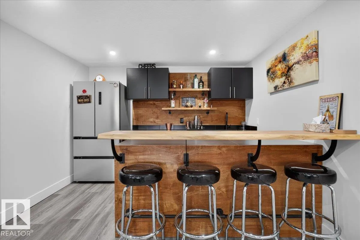 129 STARLING Way