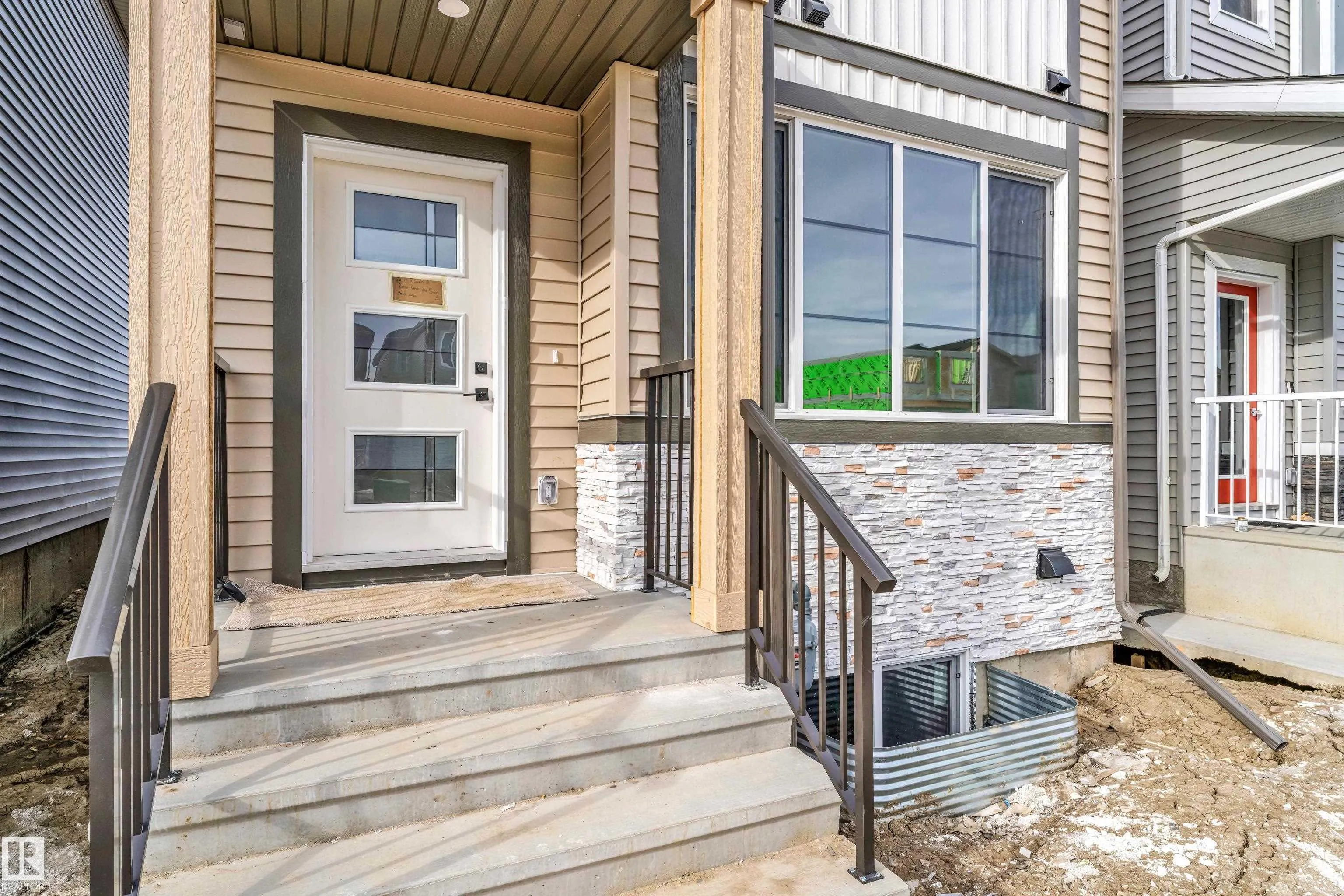 285 Munn Way