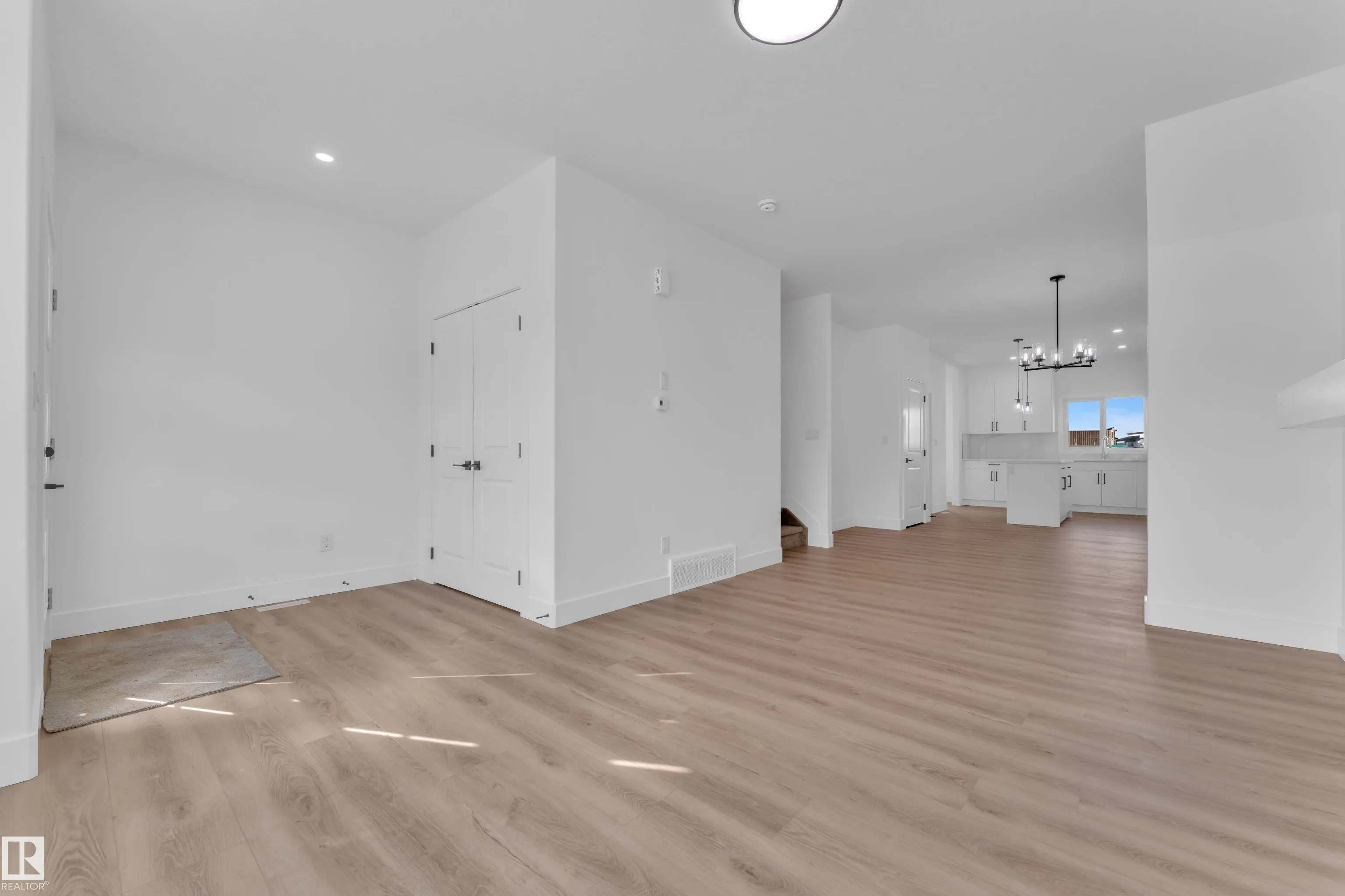 285 Munn Way