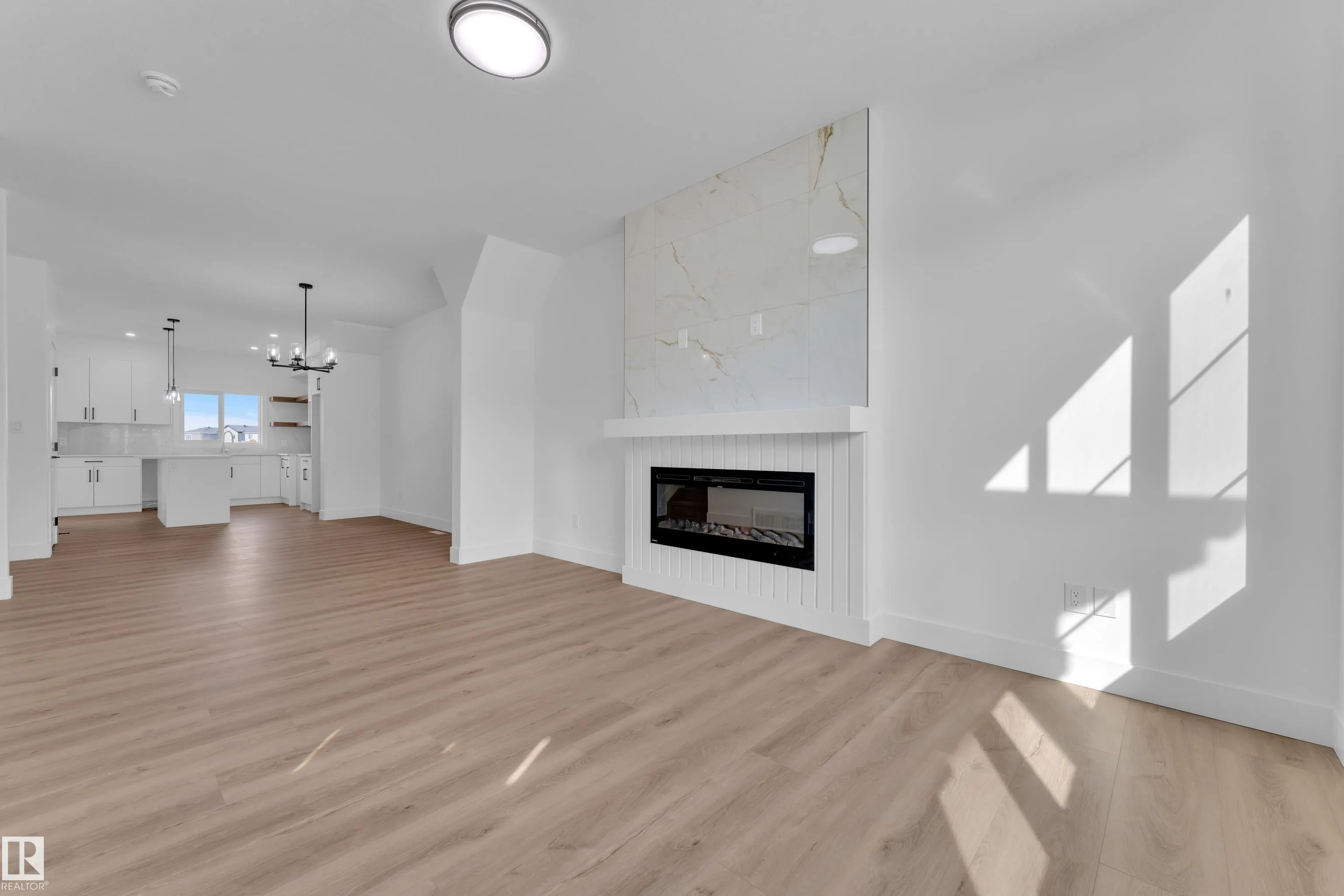 285 Munn Way