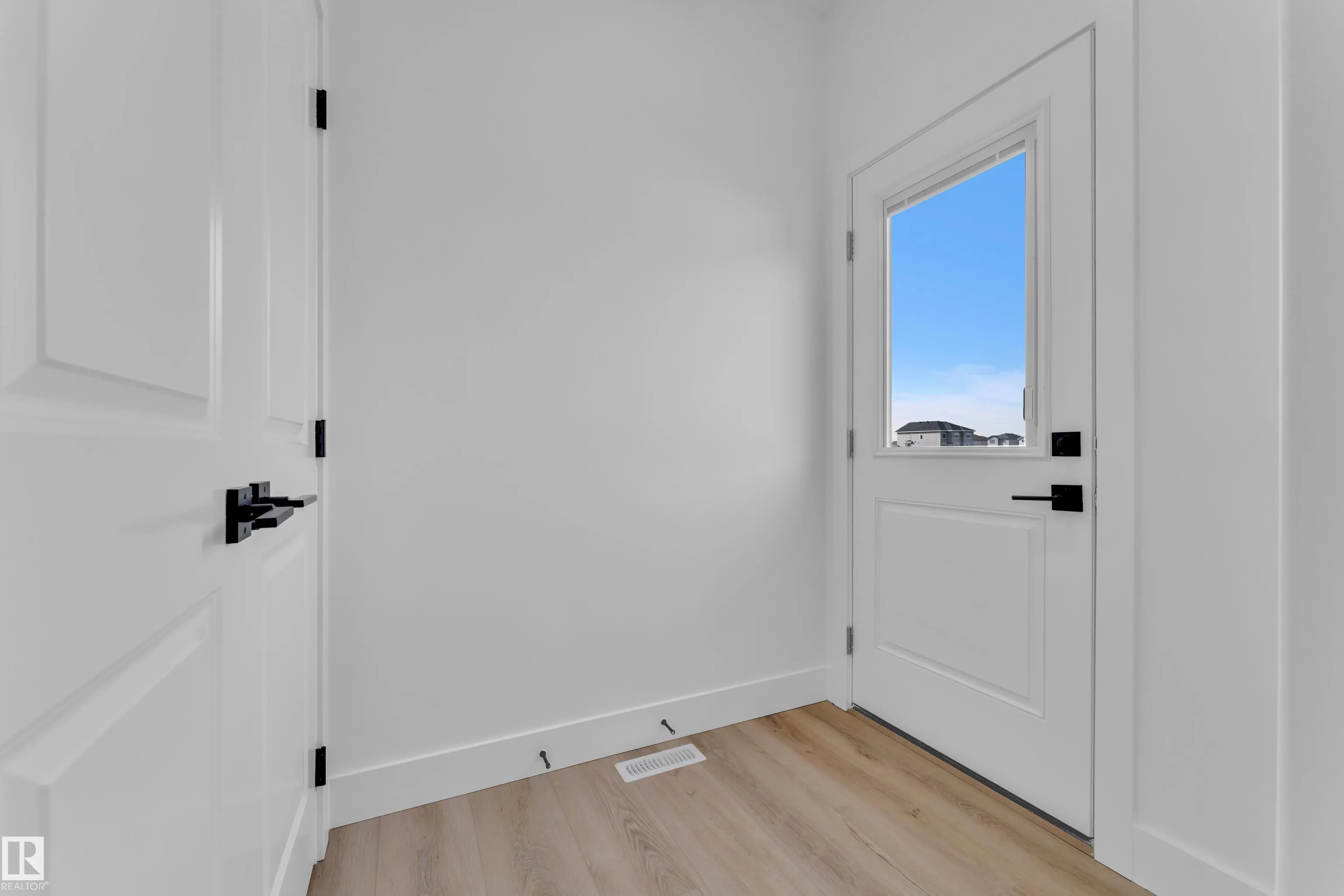 285 Munn Way