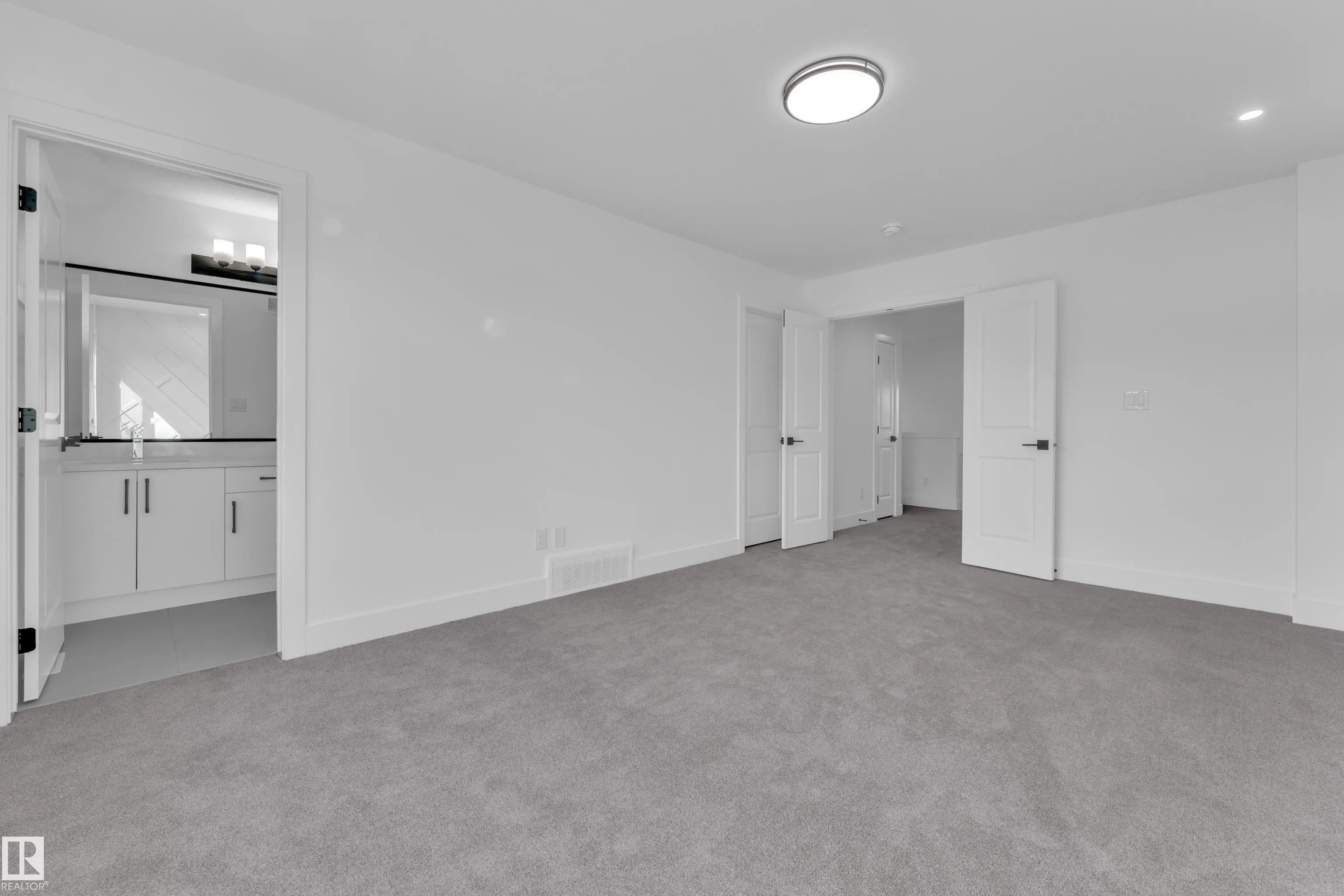 285 Munn Way