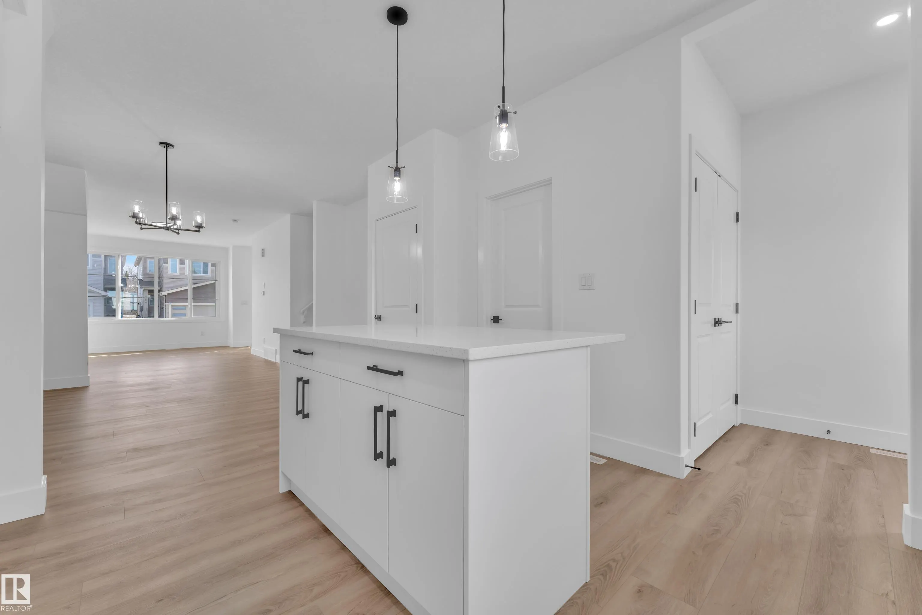 285 Munn Way