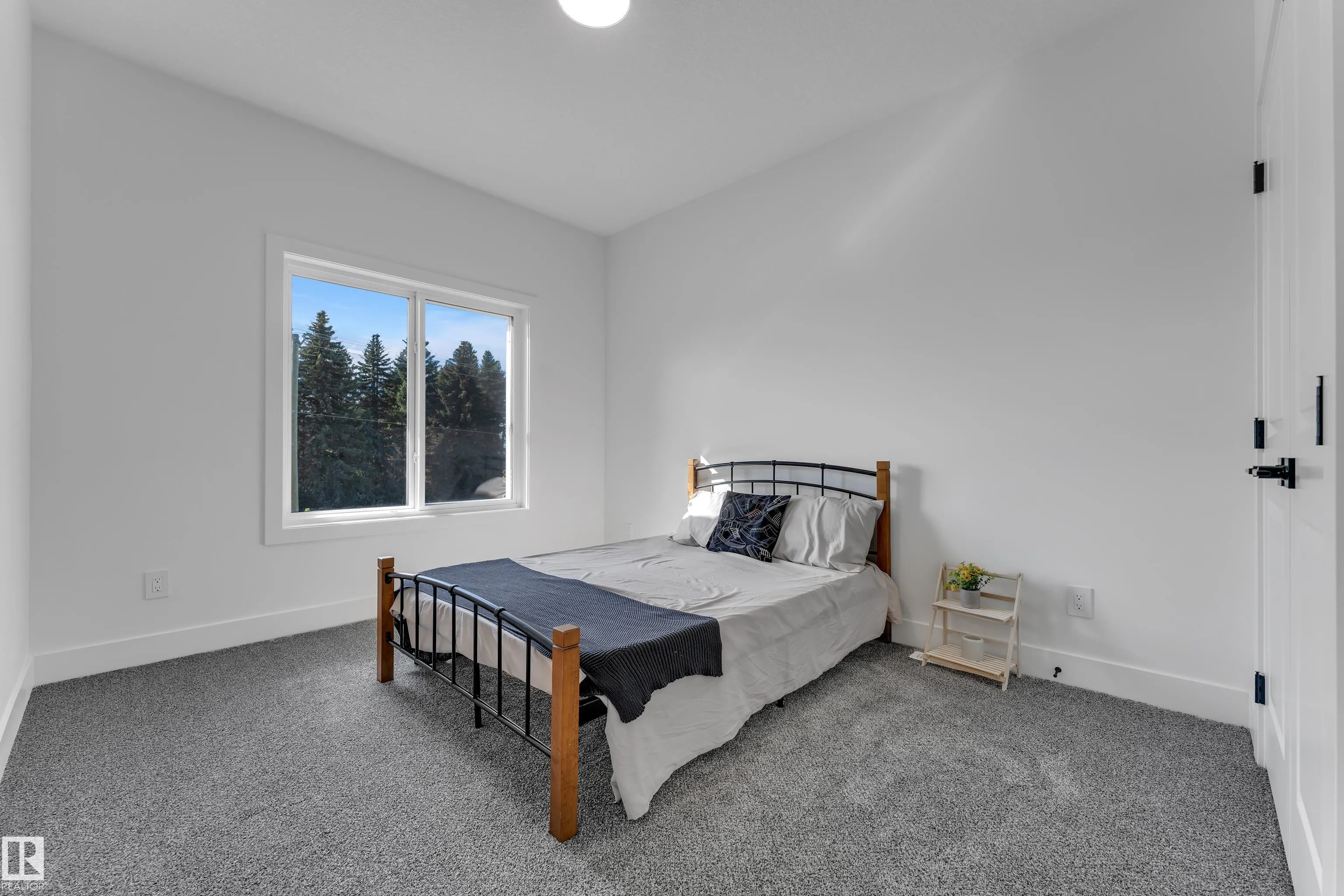 259 Linden Loop