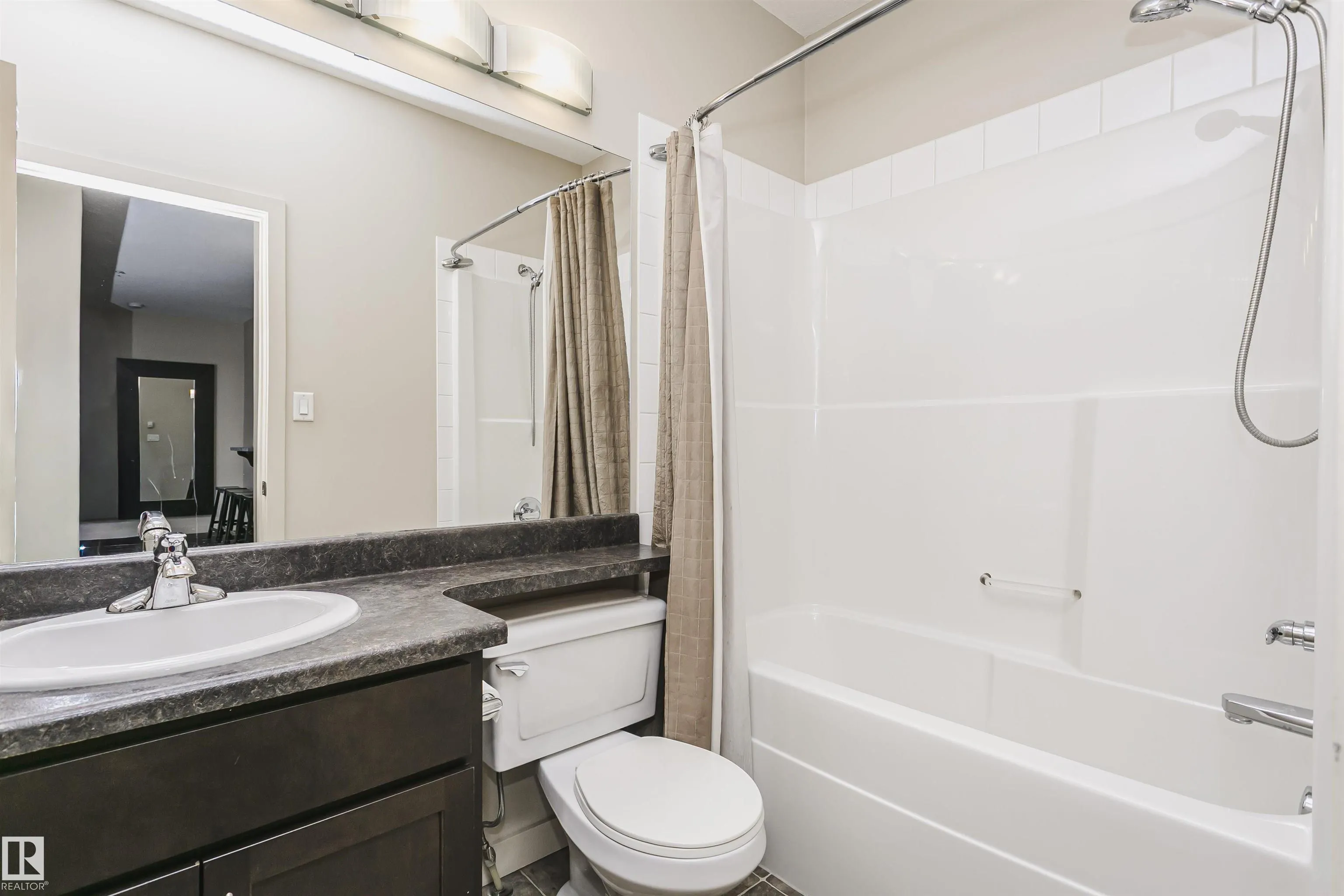304 AMBLESIDE LINK
