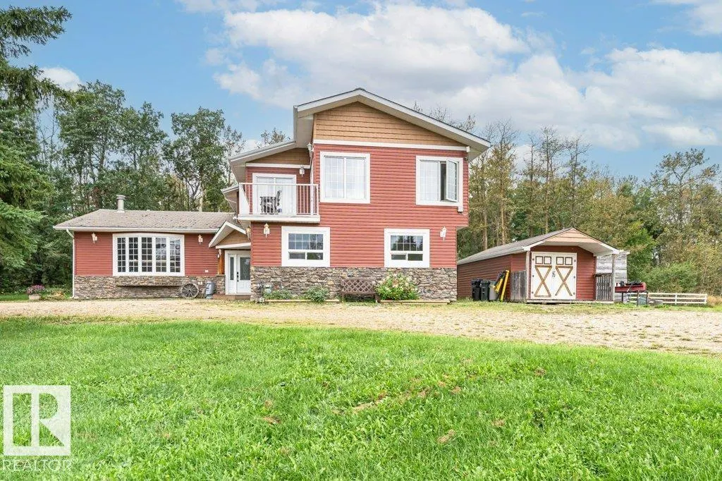 52356 RGE ROAD 221