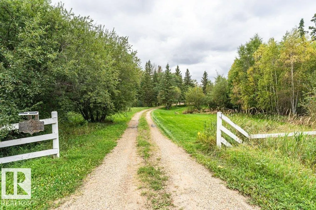 52356 RGE ROAD 221