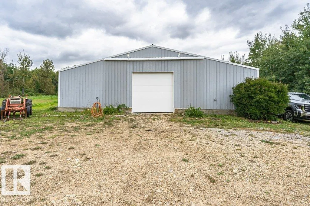 52356 RGE ROAD 221