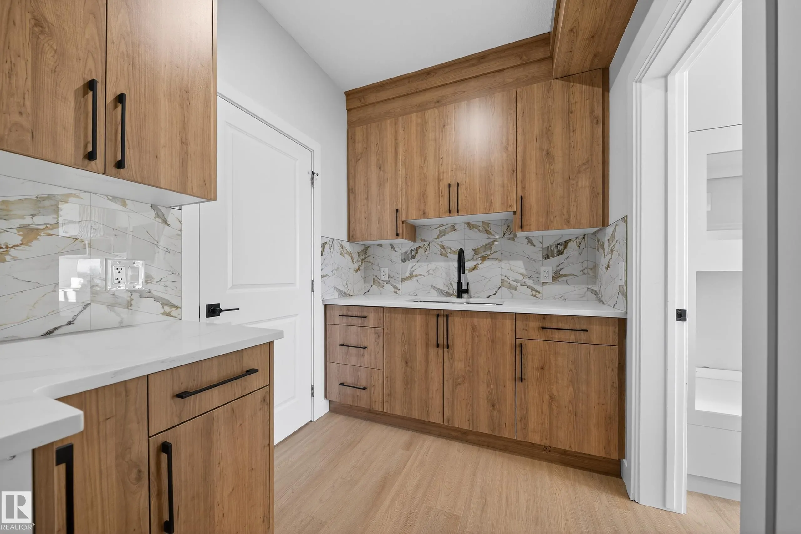 461 Crystal creek Link