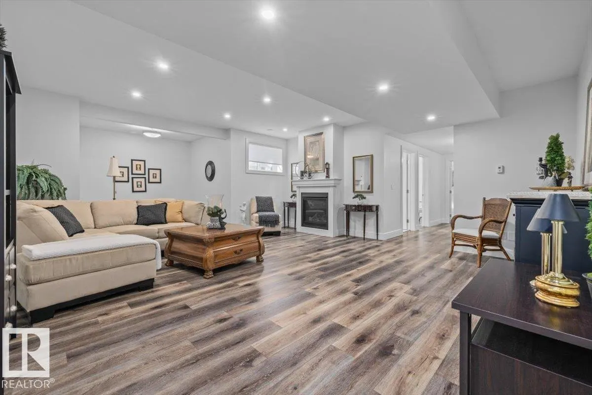 1098 Genesis Lake Blvd