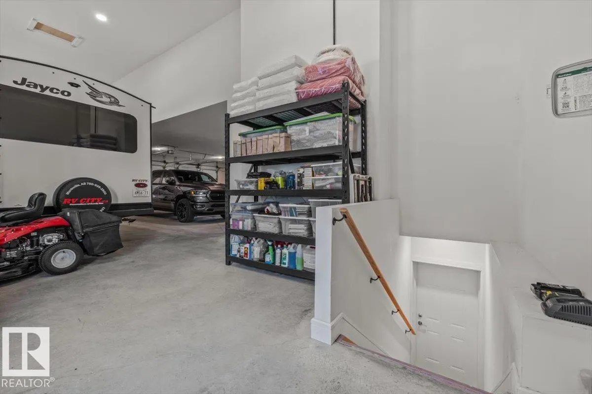 1098 Genesis Lake Blvd