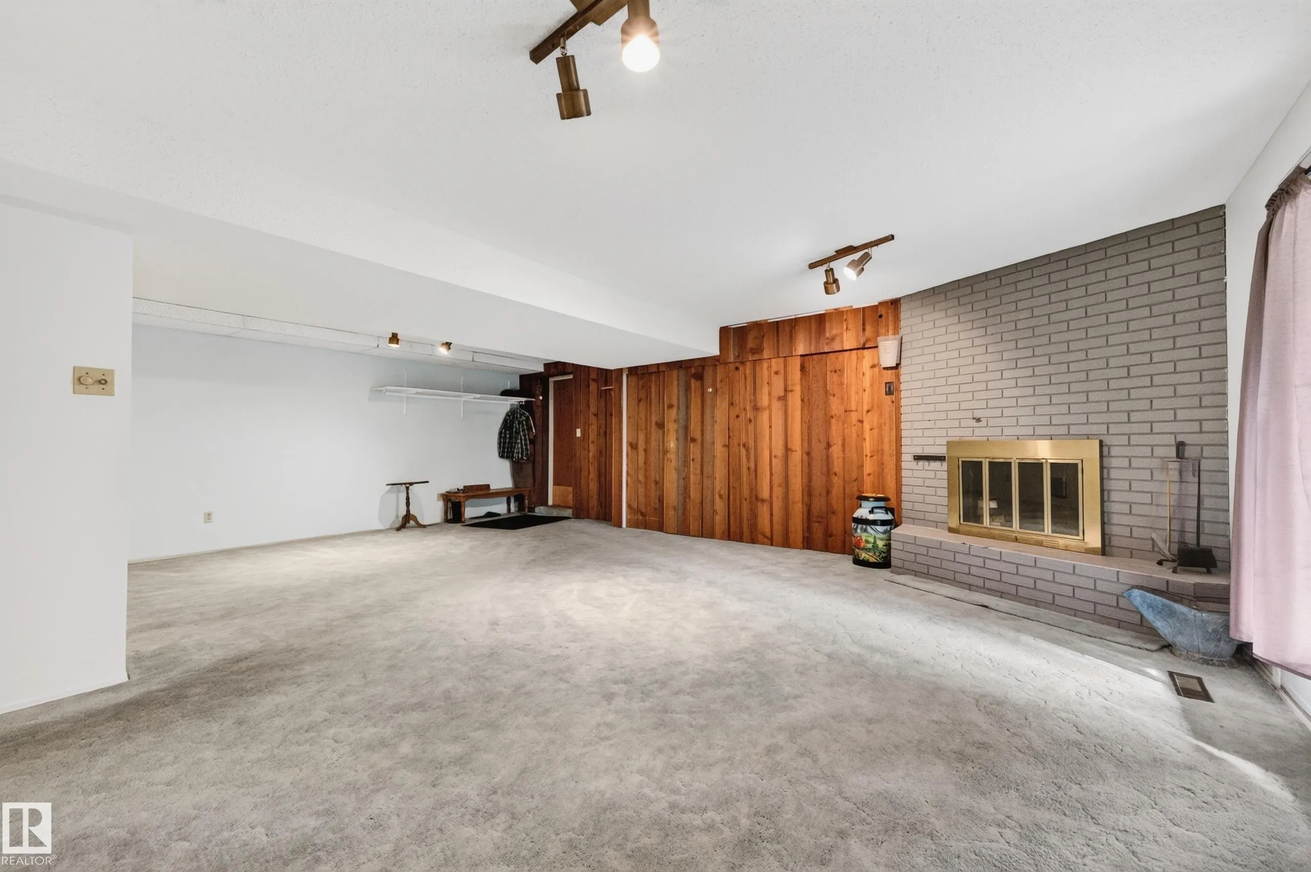 52063 RGE ROAD 225