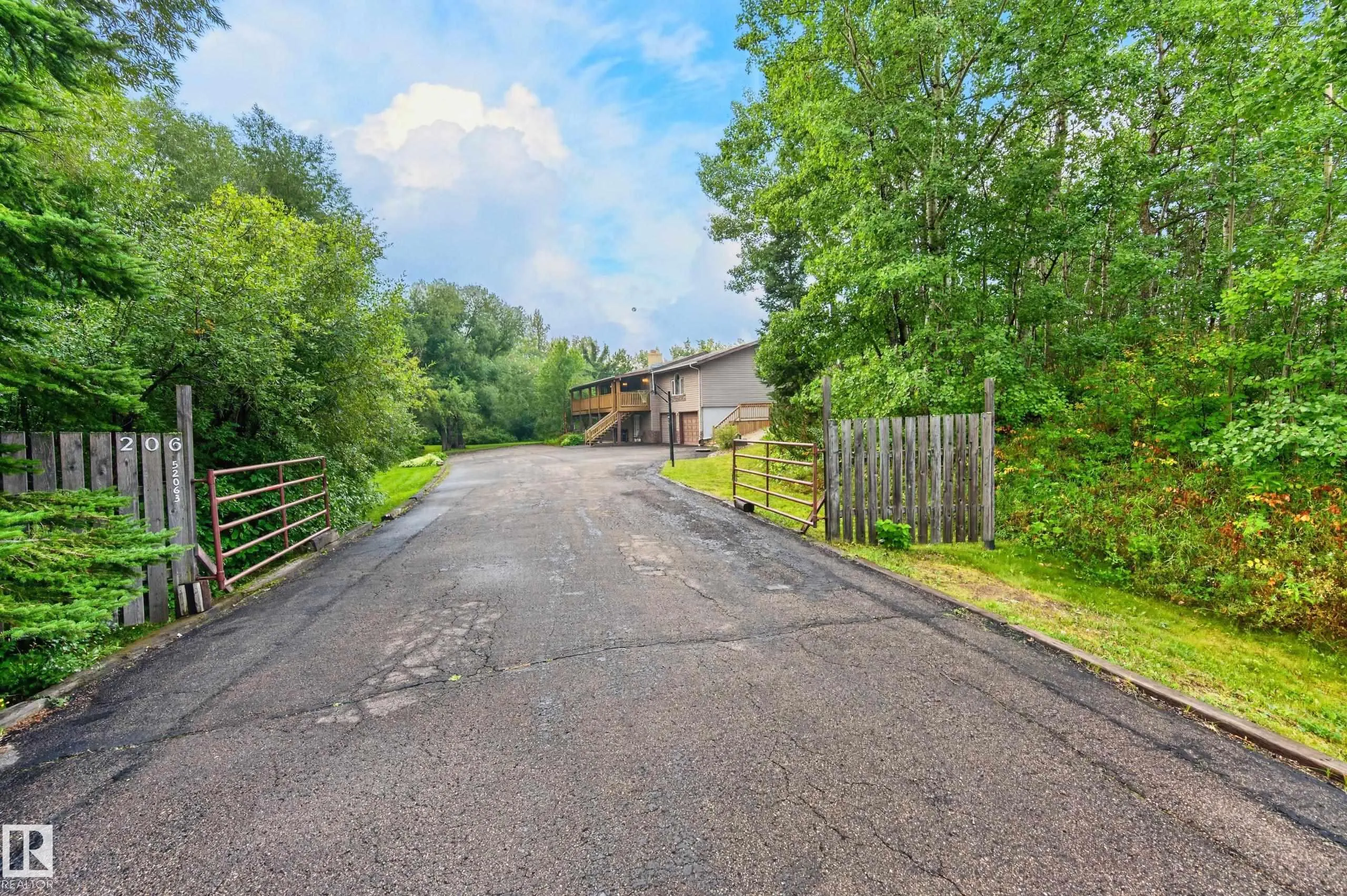 52063 RGE ROAD 225