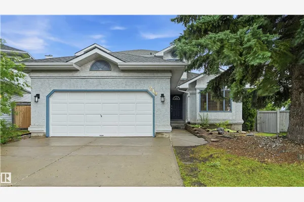 219 BUCHANAN Close
