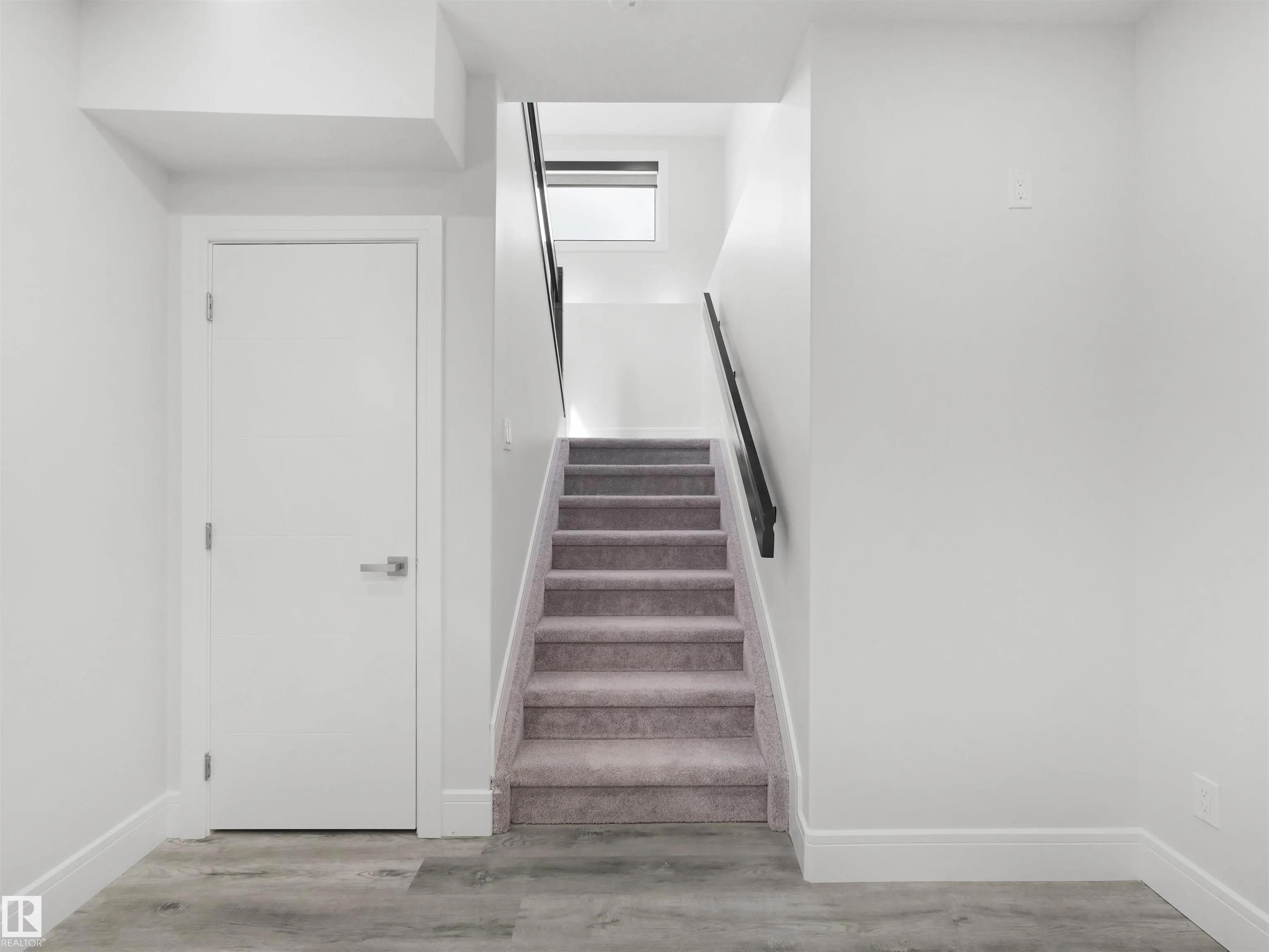 1808 20 Avenue