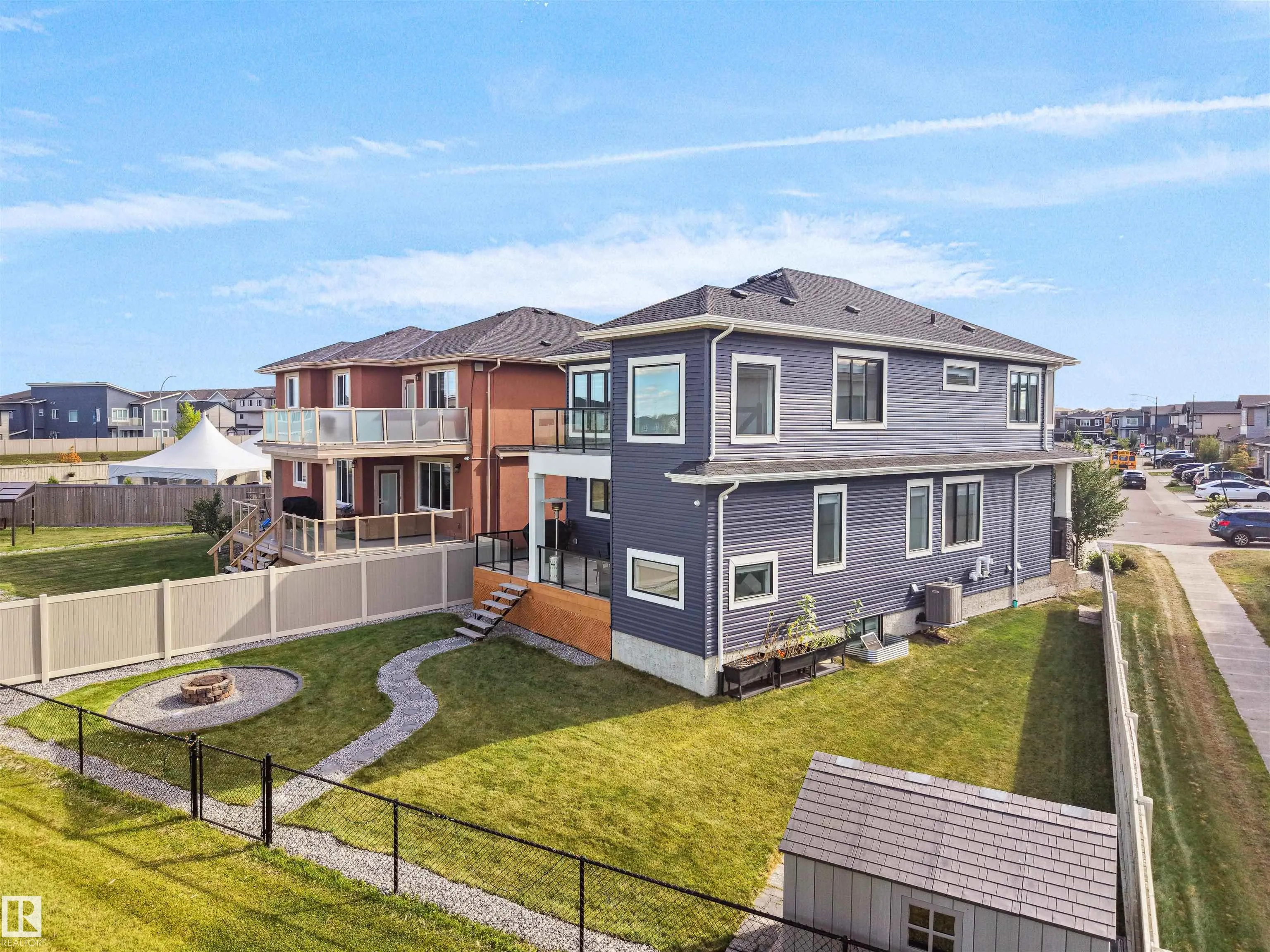 1808 20 Avenue
