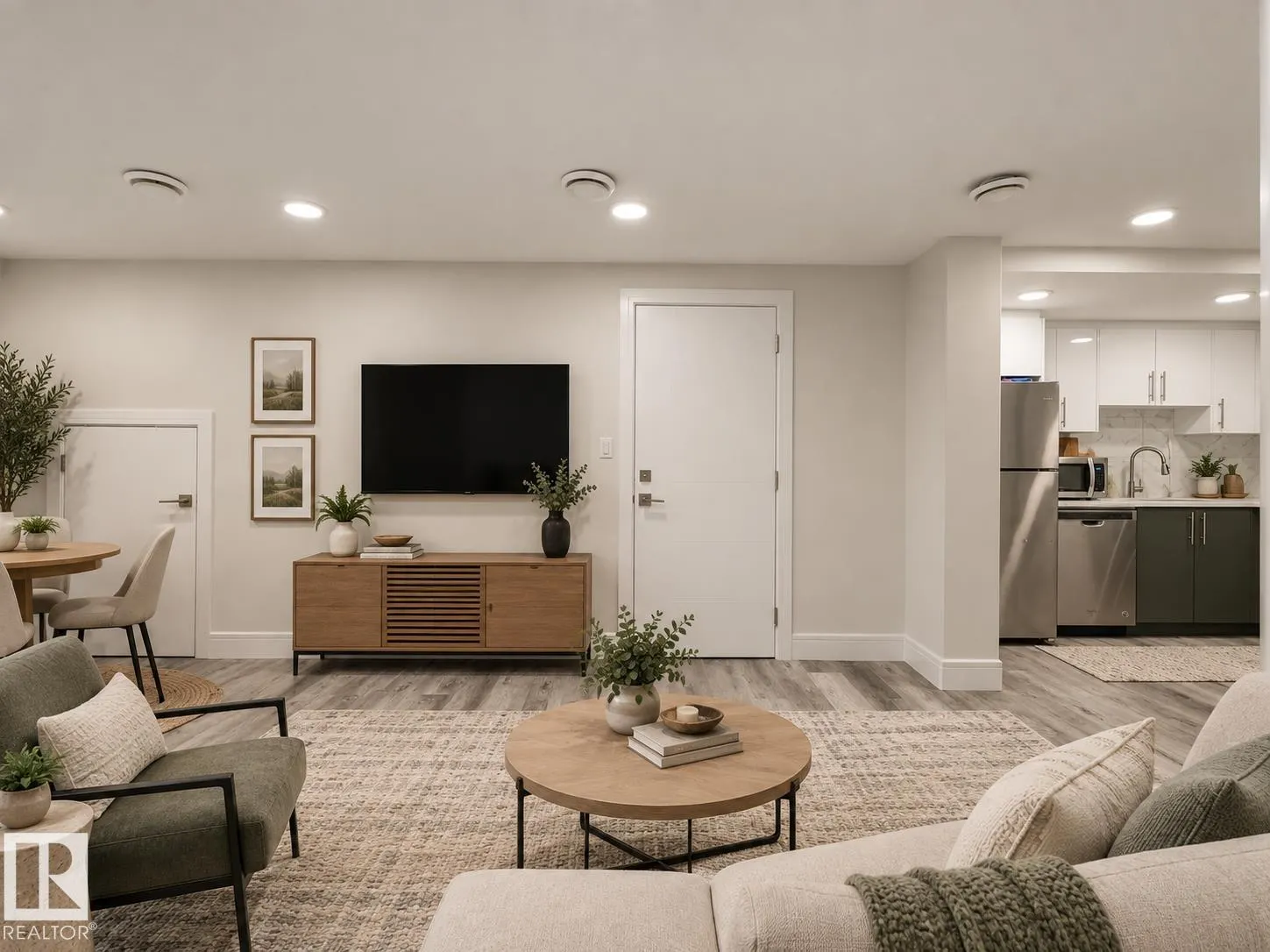 1808 20 Avenue