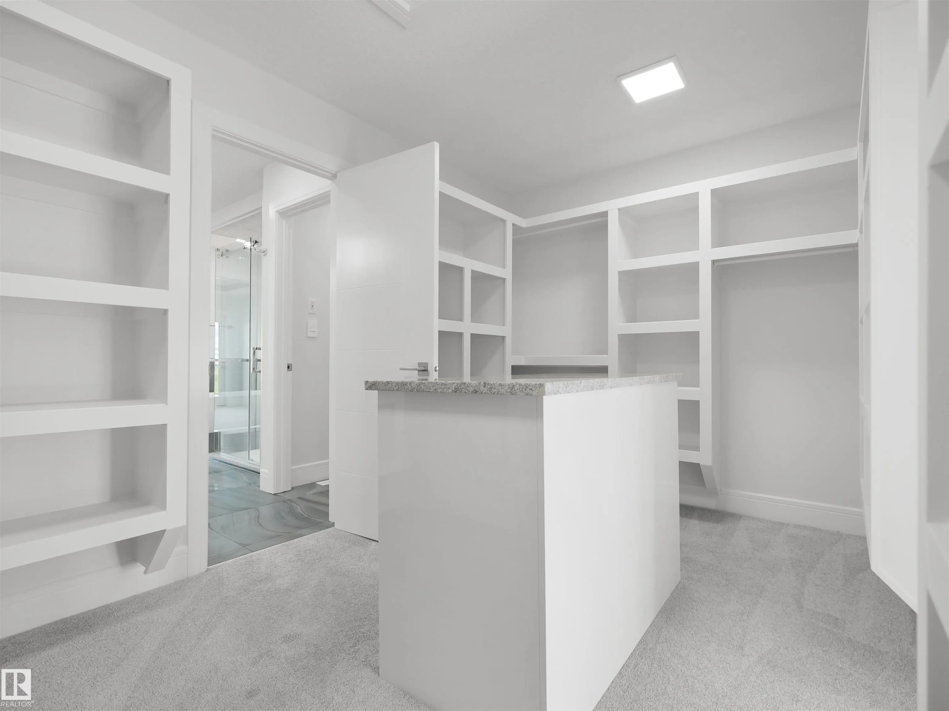 1808 20 Avenue