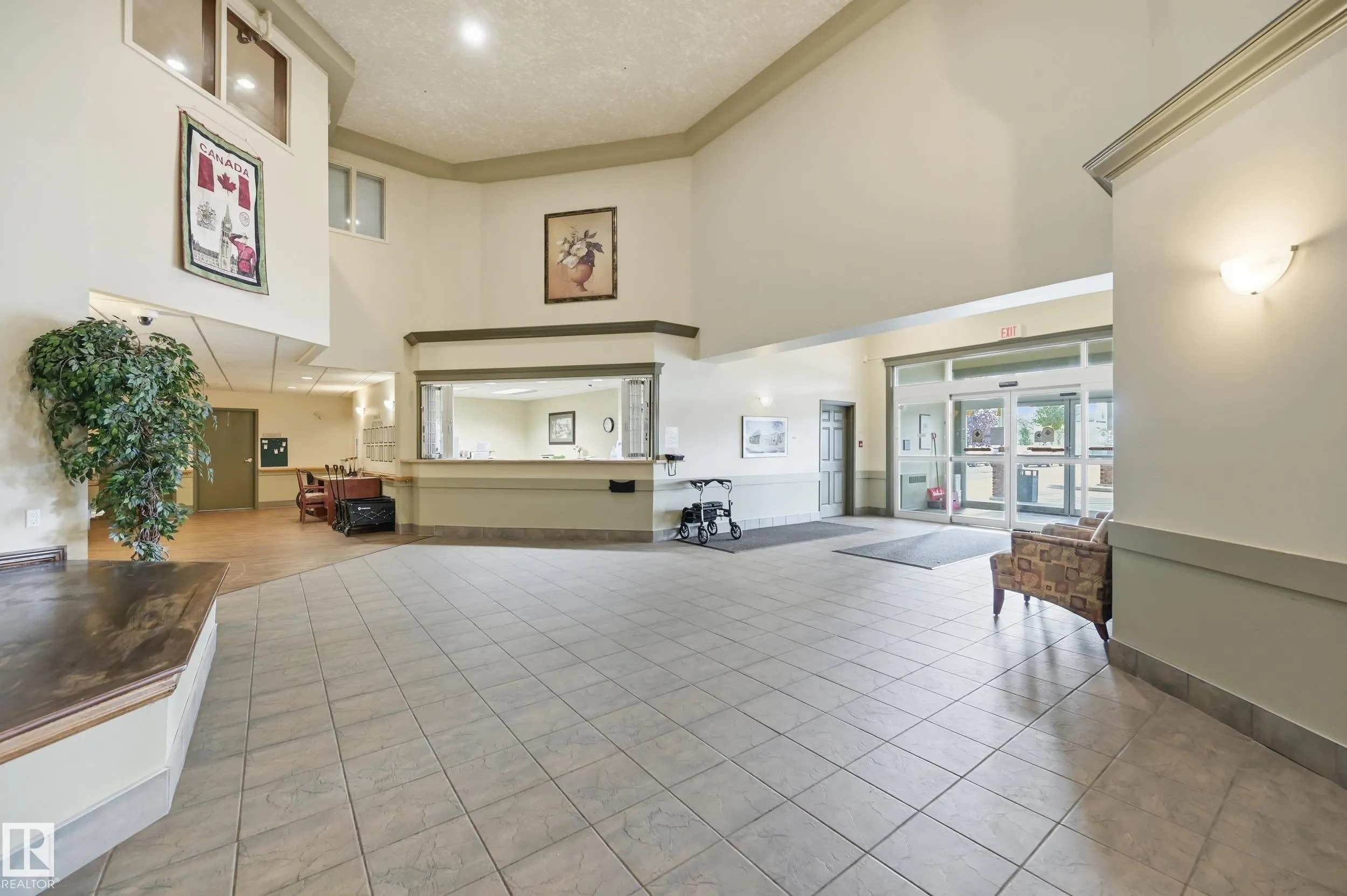 8802 Southfort Drive