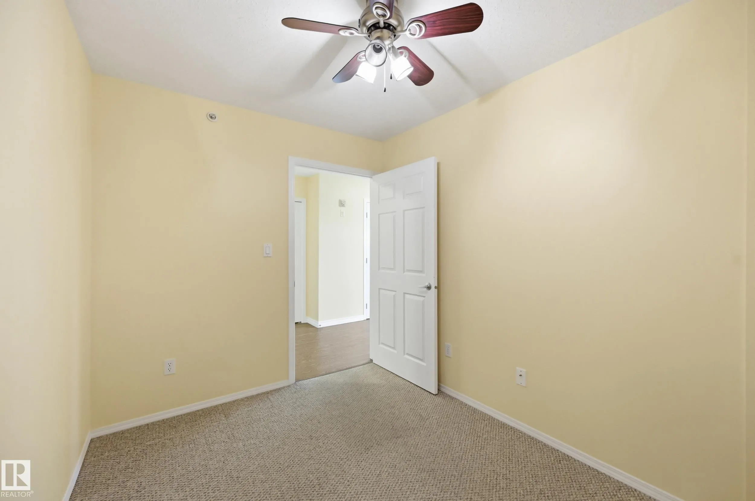 8802 Southfort Drive