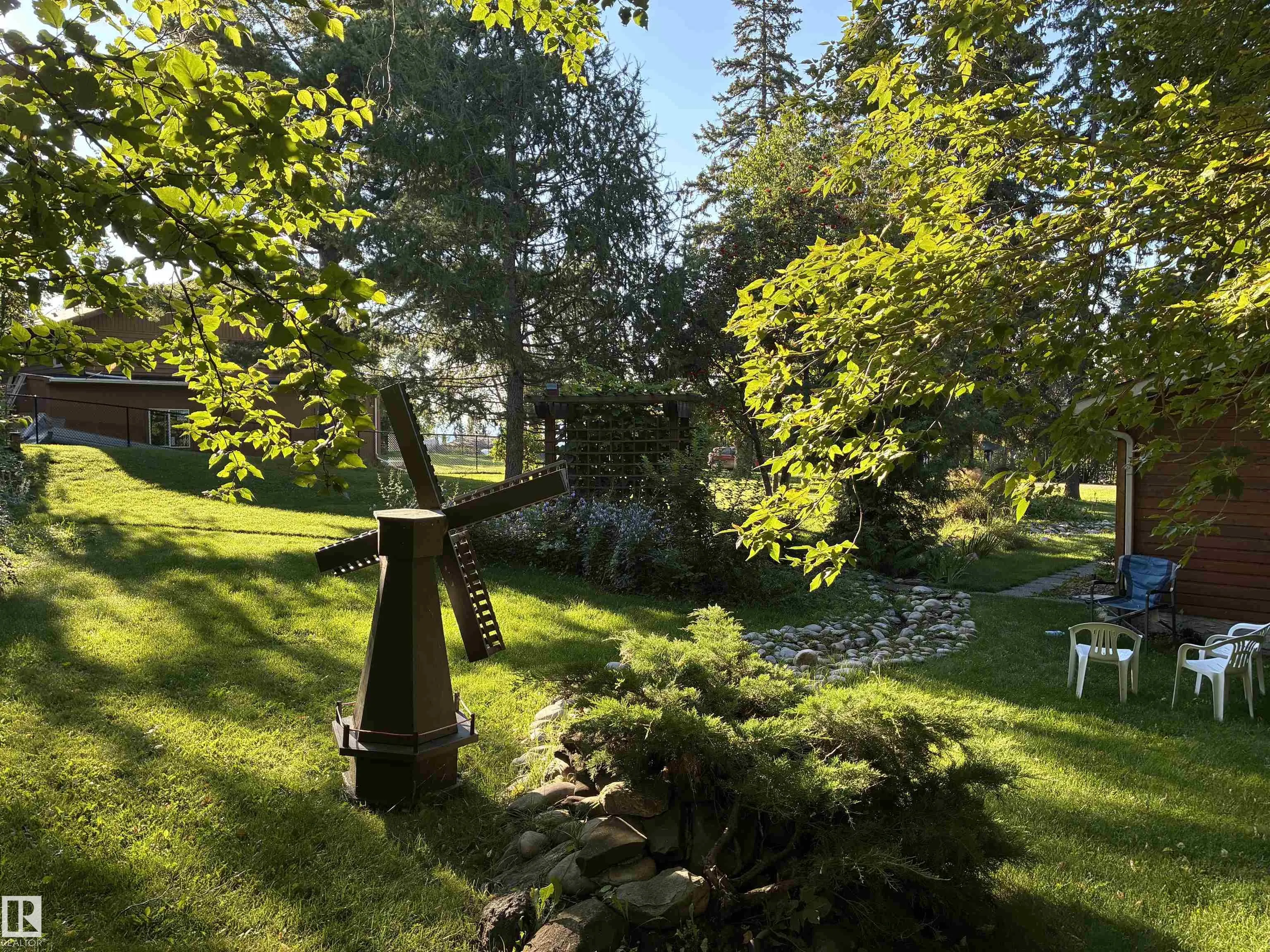 4521 LAKESHORE Road