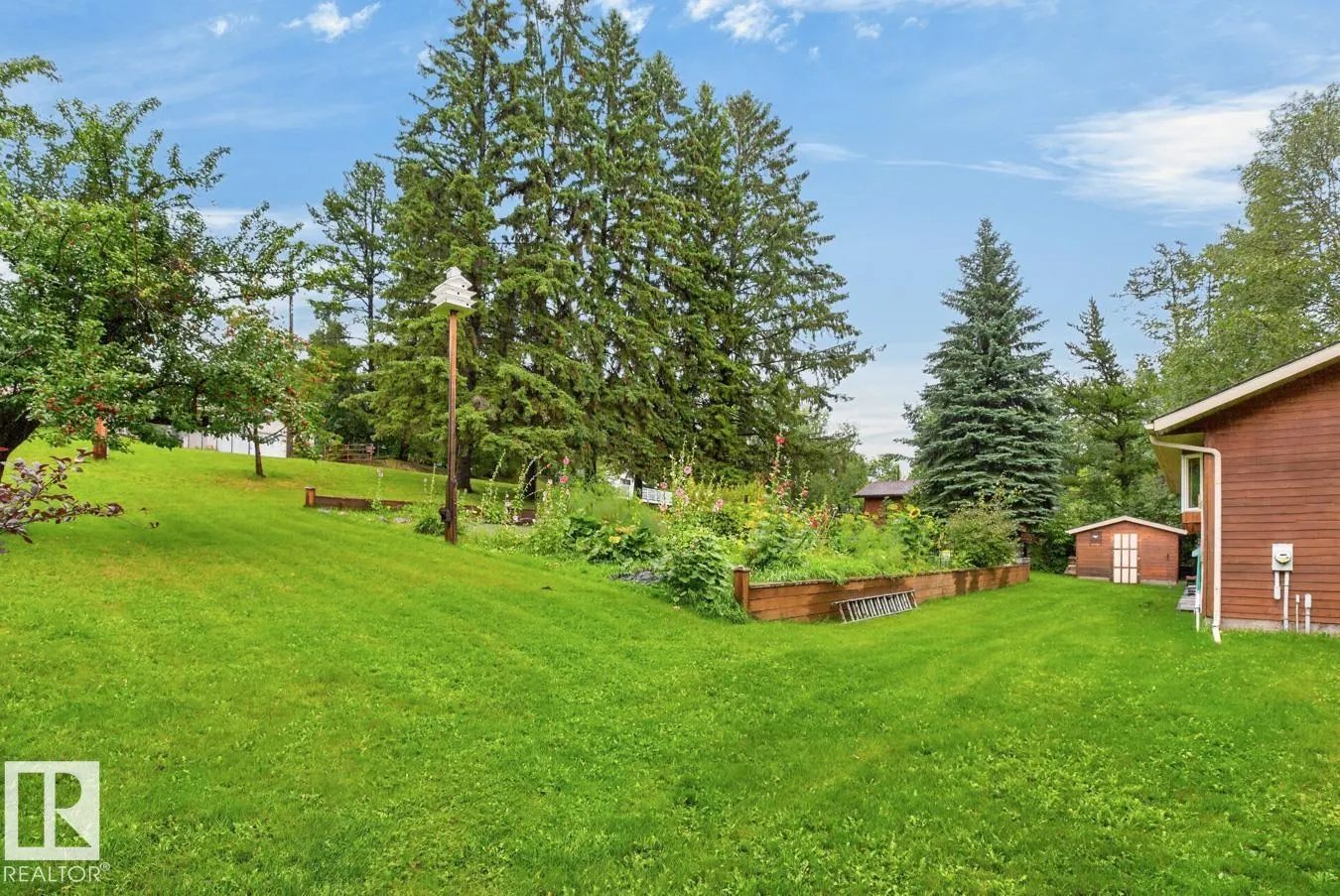 4521 LAKESHORE Road